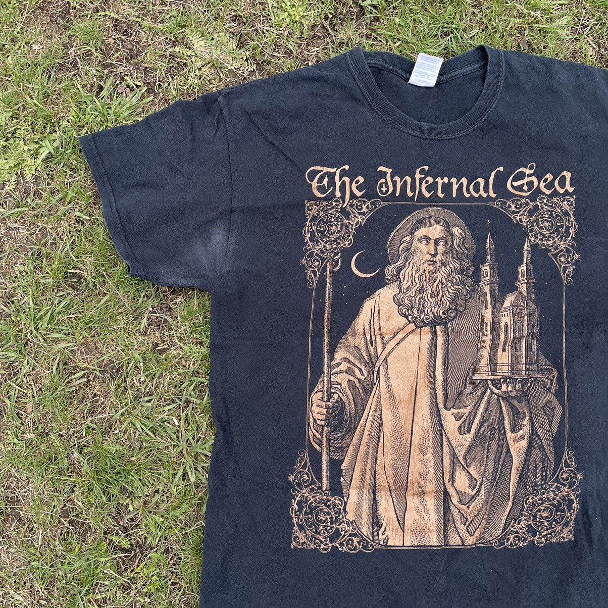 Vintage Vintage 90s The Infernal God Graphic Tee Dark Academia L Size US L / EU 52-54 / 3 - 4 Thumbnail