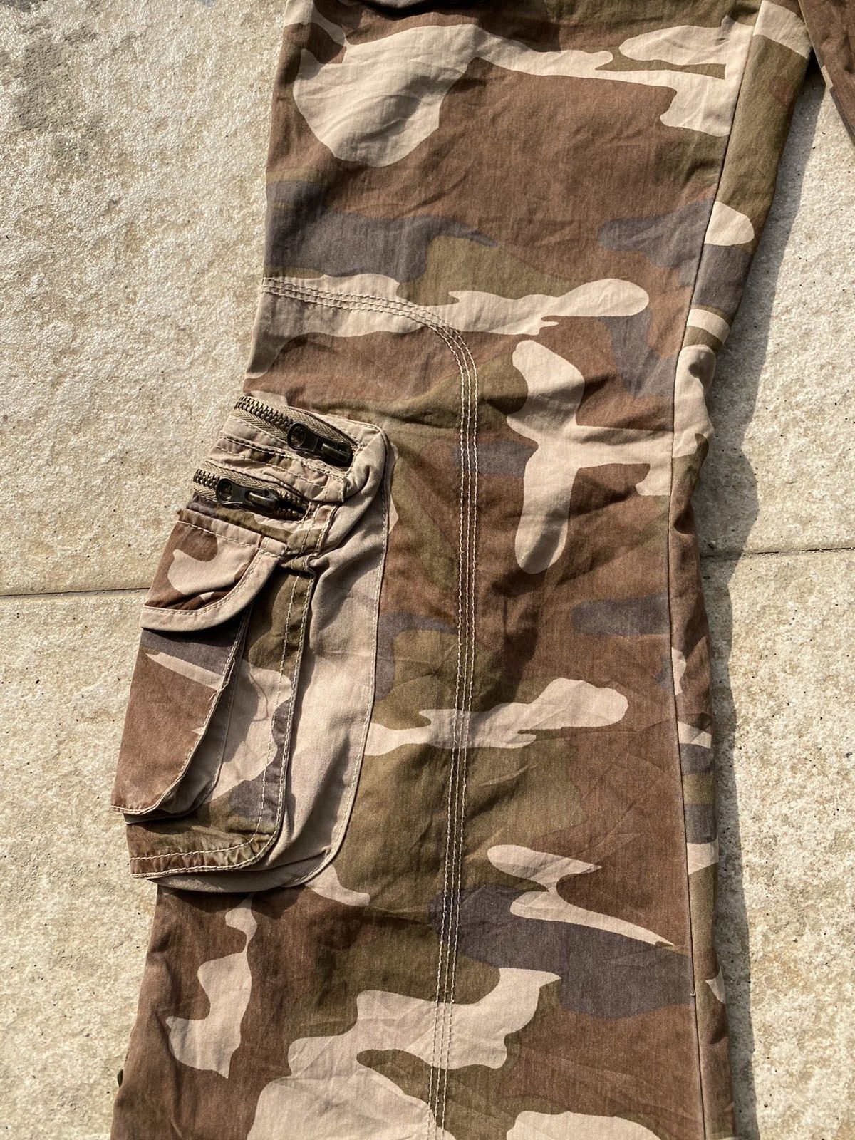 Japanese Brand 90s “betty virgo” multipocket bondage flare pant wide legs Size US 31 - 11 Thumbnail