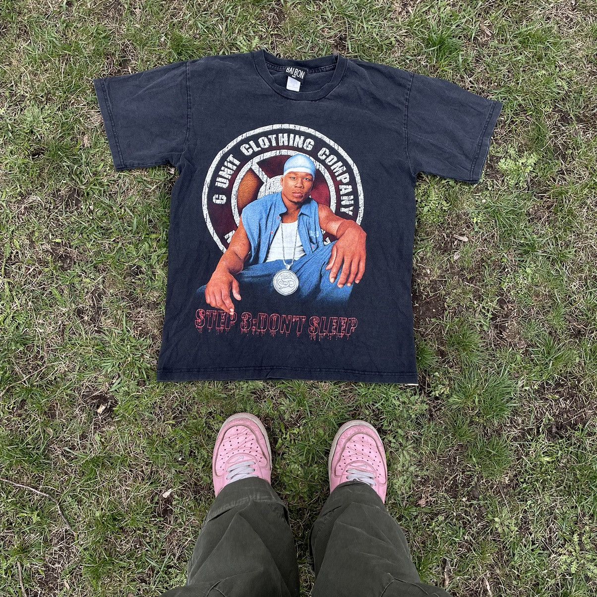 Vintage Vintage Y2K Sun Faded Graphic Tee Hip Hop Streetwear Baggy M Size US M / EU 48-50 / 2 - 1 Thumbnail
