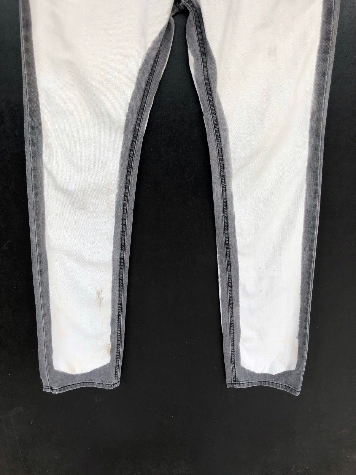 Alexander McQueen GRAIL🔥Alexander McQueen White Black Dye Slim Denim Size US 32 / EU 48 - 6 Thumbnail