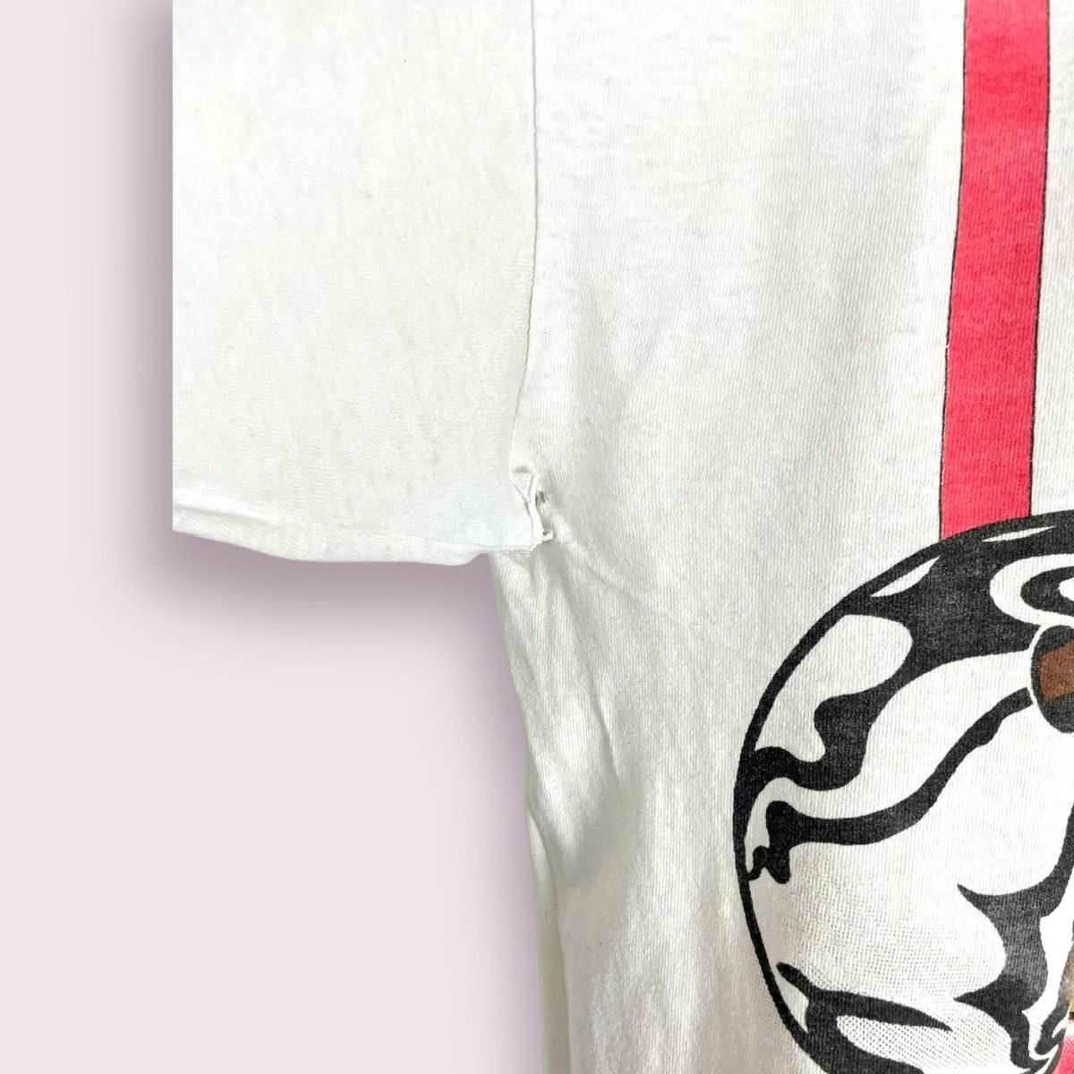 Disney 1996 Vintage Taz Looney Tunes Full Print Graphic T-shirt Size US XL / EU 56 / 4 - 7 Thumbnail