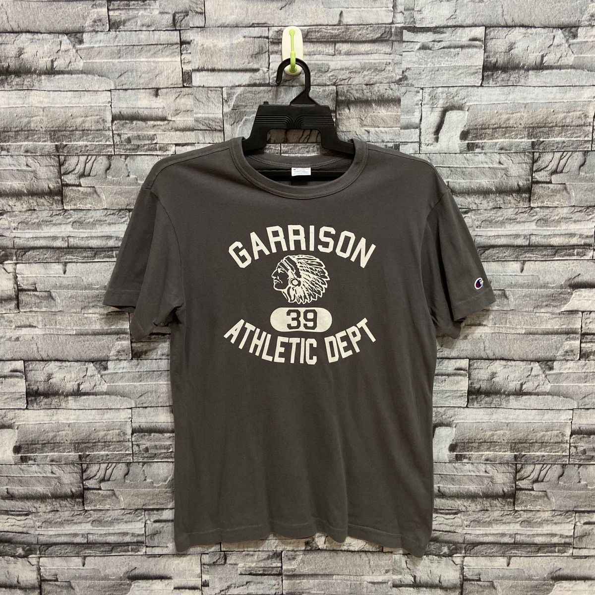 Champion Vintage Champion t shirt Garrison Athletic size L fit M Size US M / EU 48-50 / 2 - 2 Thumbnail