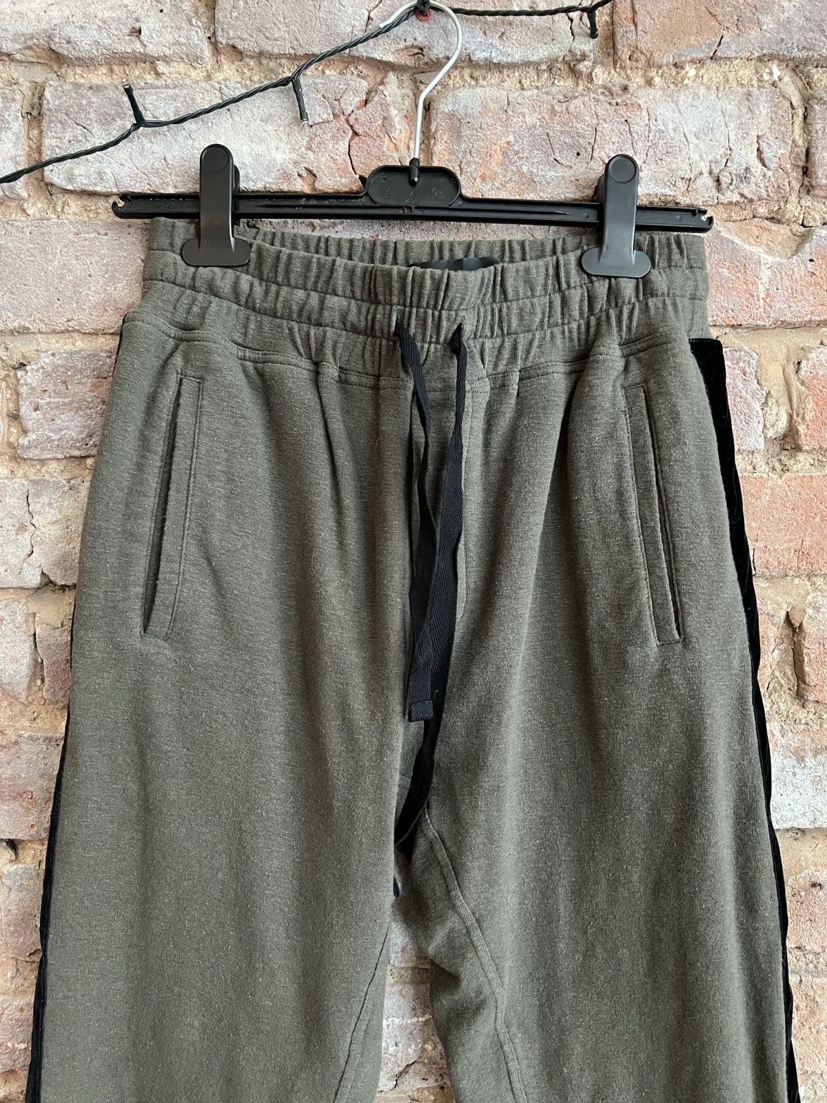 Haider Ackermann Haider Ackermann Sweatpants With Velvet Stripe Size US 30 / EU 46 - 4 Thumbnail