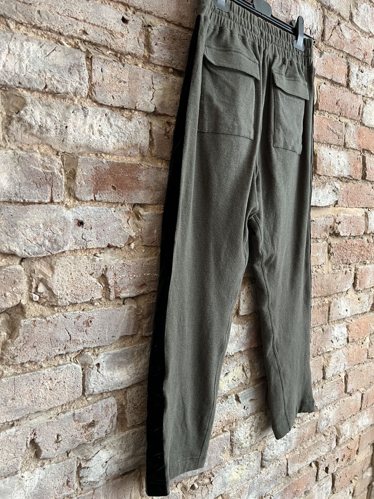 Haider Ackermann Haider Ackermann Sweatpants With Velvet Stripe Size US 30 / EU 46 - 5 Thumbnail