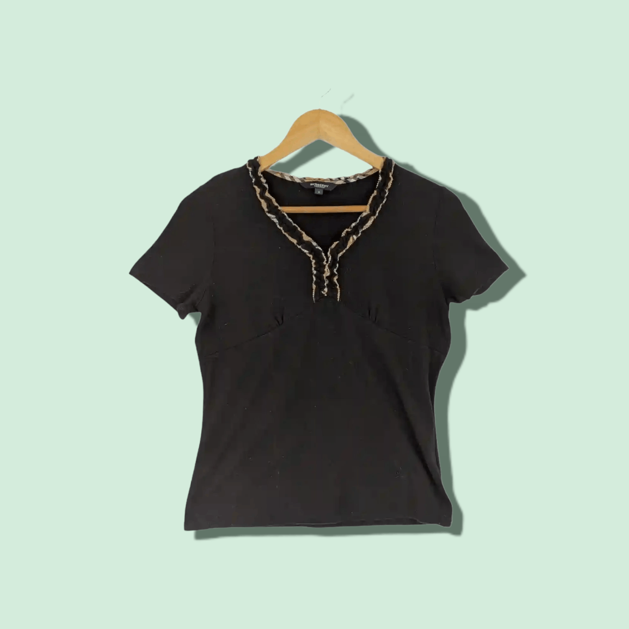 Burberry BURBERRY T-Shirt Size M / US 6-8 / IT 42-44 - 1 Thumbnail
