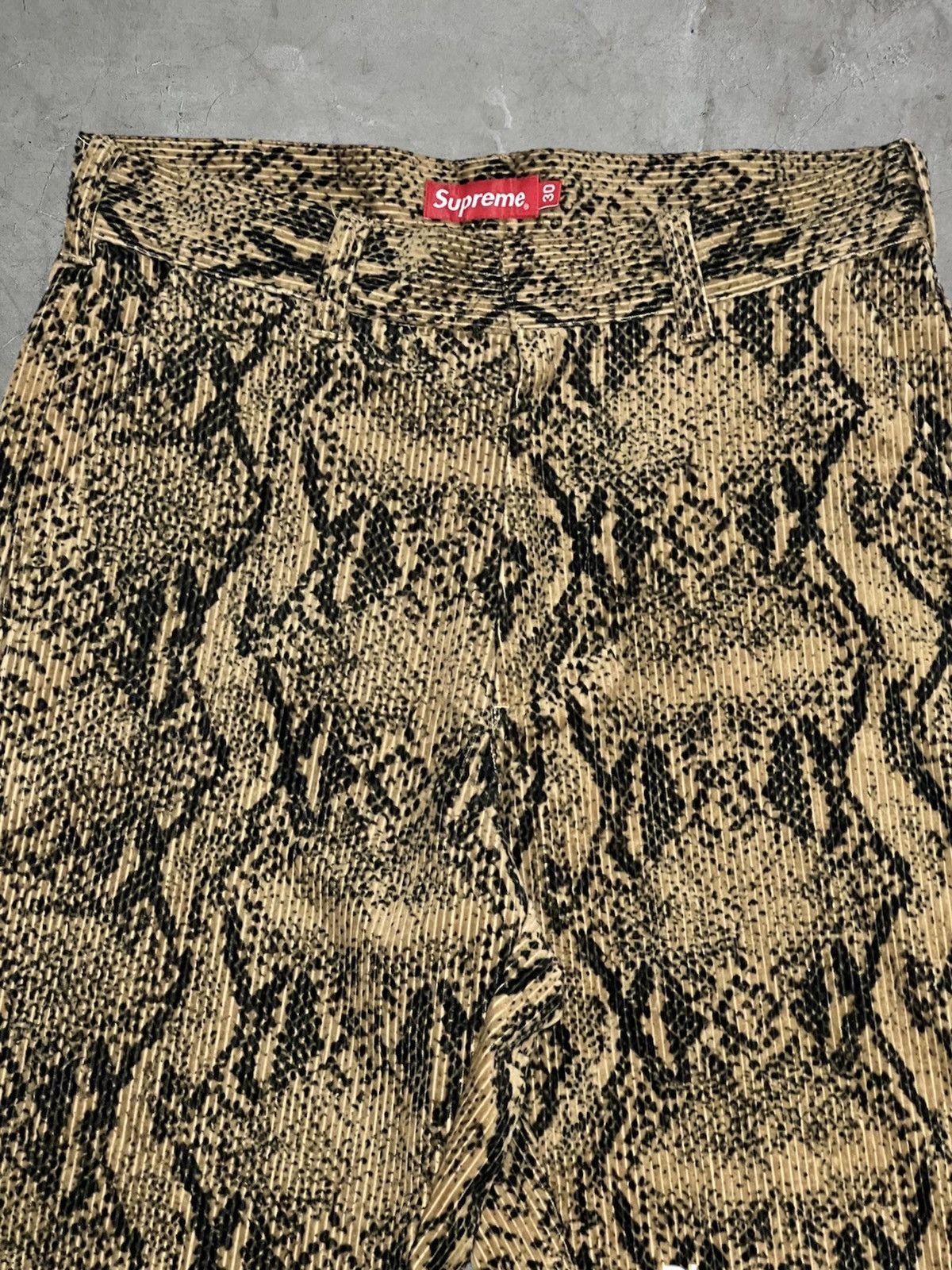 Supreme Supreme Snakeskin Corduroy Flight Pants Size US 30 / EU 46 - 5 Thumbnail