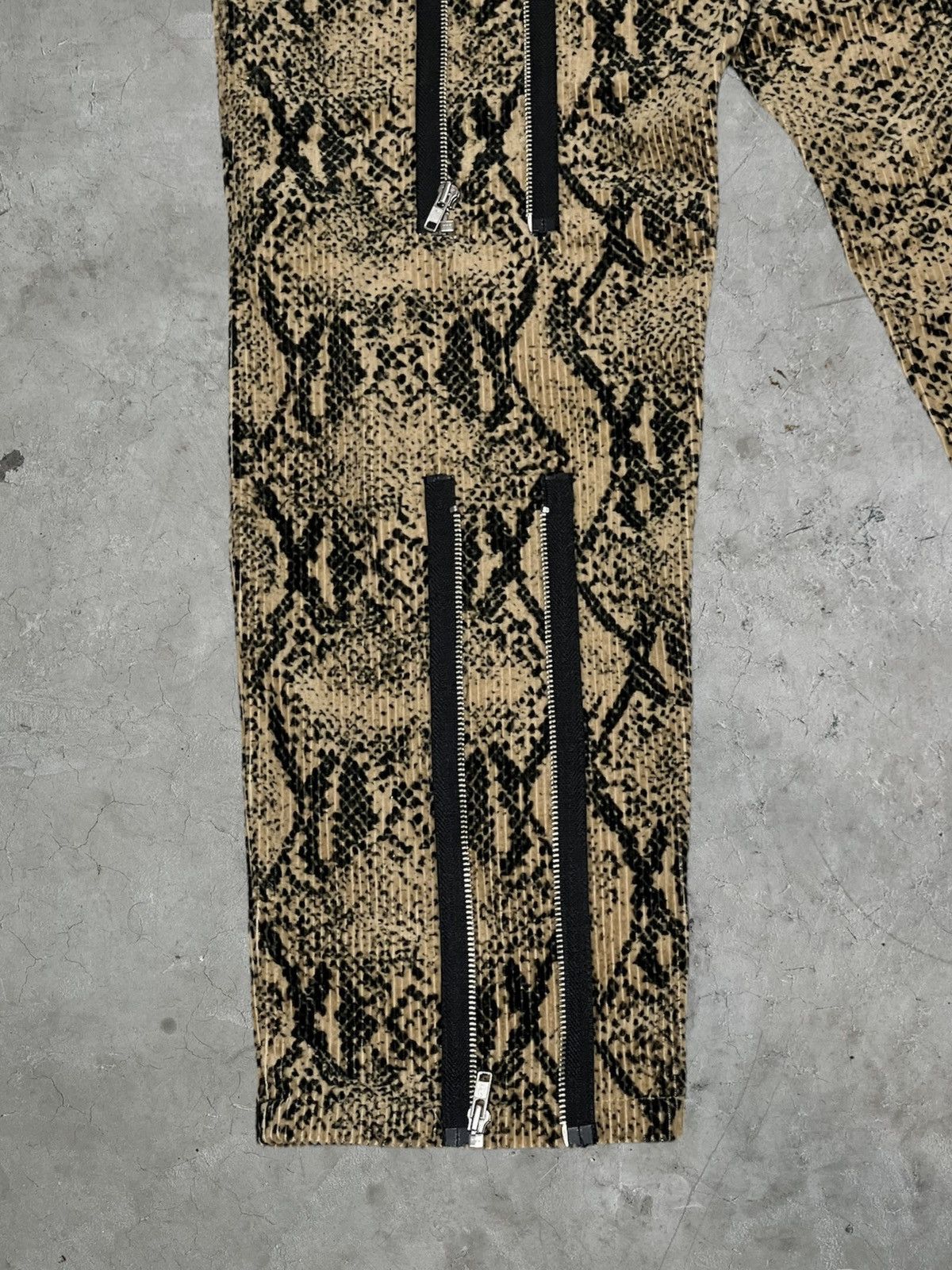 Supreme Supreme Snakeskin Corduroy Flight Pants Size US 30 / EU 46 - 7 Thumbnail