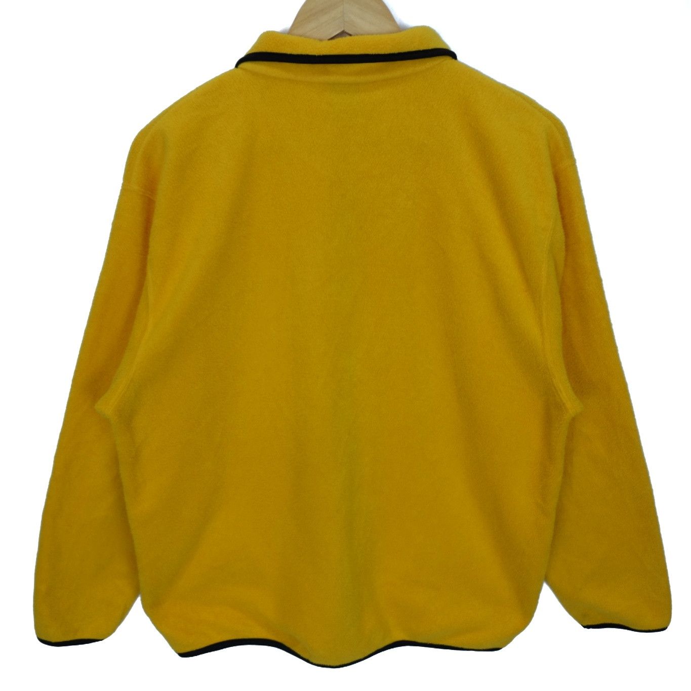 Pokemon ROLLER GEAR Canada Flag Yellow Fleece Jacket Size US L / EU 52-54 / 3 - 7 Thumbnail