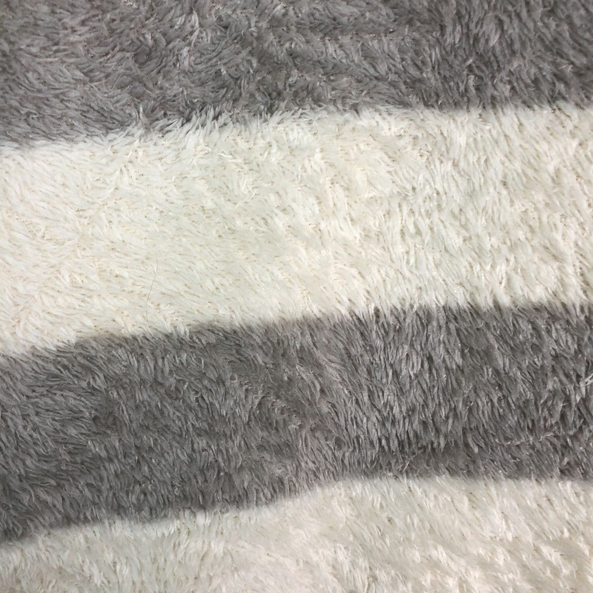 Disney Uniqlo X Pooh Stripe fleece Shaggy Fur Mohair Knitwear#6530 Size US M / EU 48-50 / 2 - 7 Thumbnail