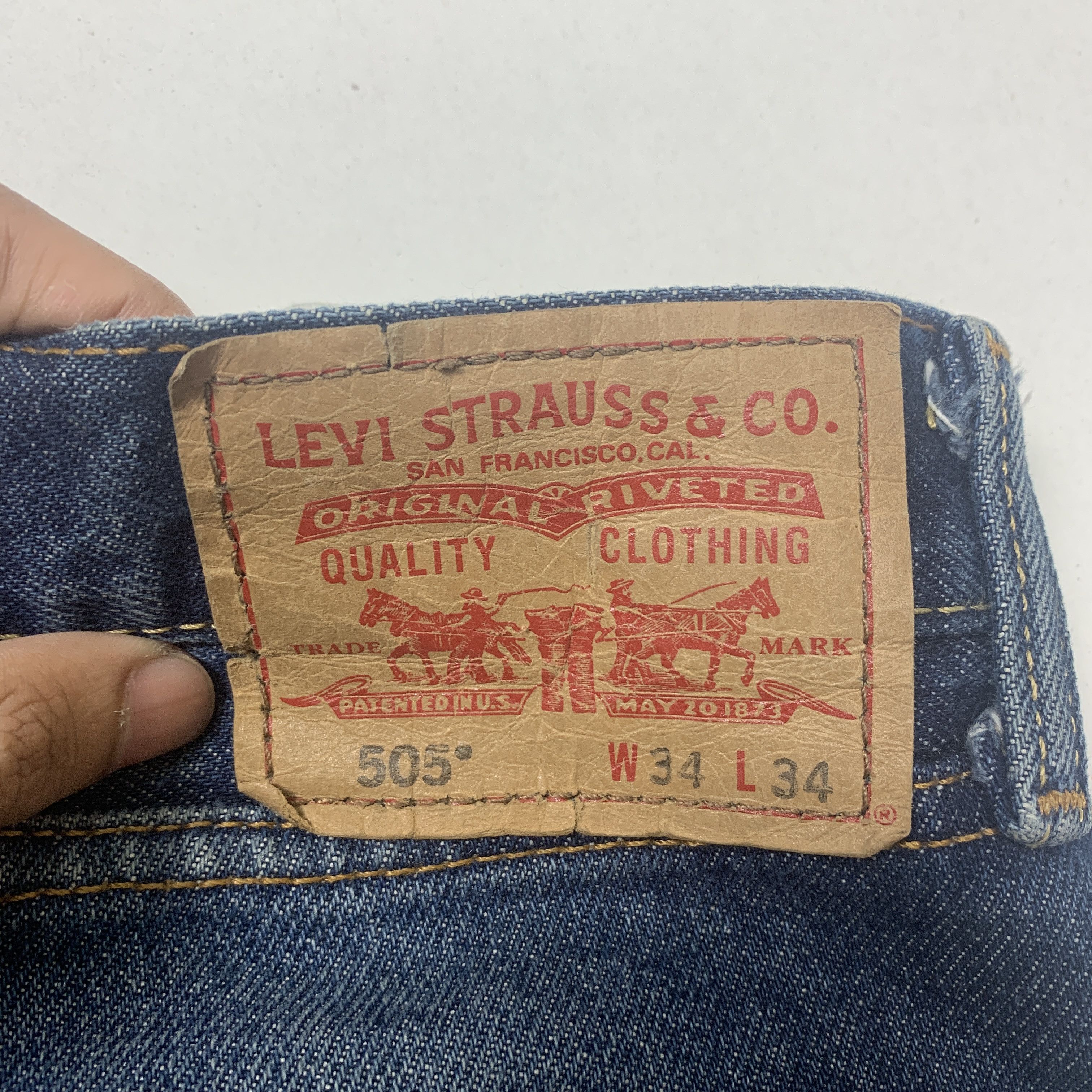 Levi's Vintage LEVI'S 505 Distressed Faded Jeans P0025 Size US 36 / EU 52 - 24 Thumbnail