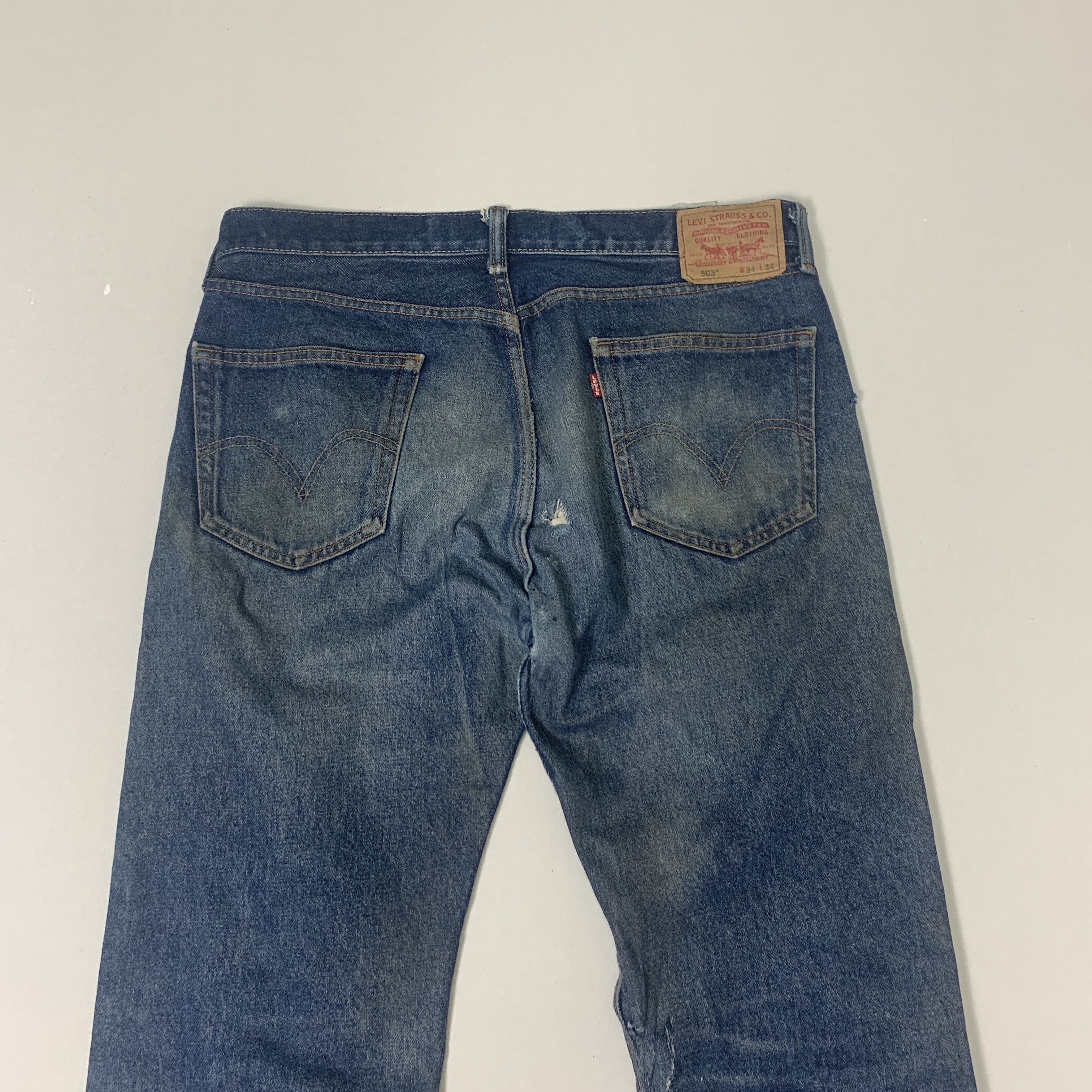 Levi's Vintage LEVI'S 505 Distressed Faded Jeans P0025 Size US 36 / EU 52 - 21 Thumbnail