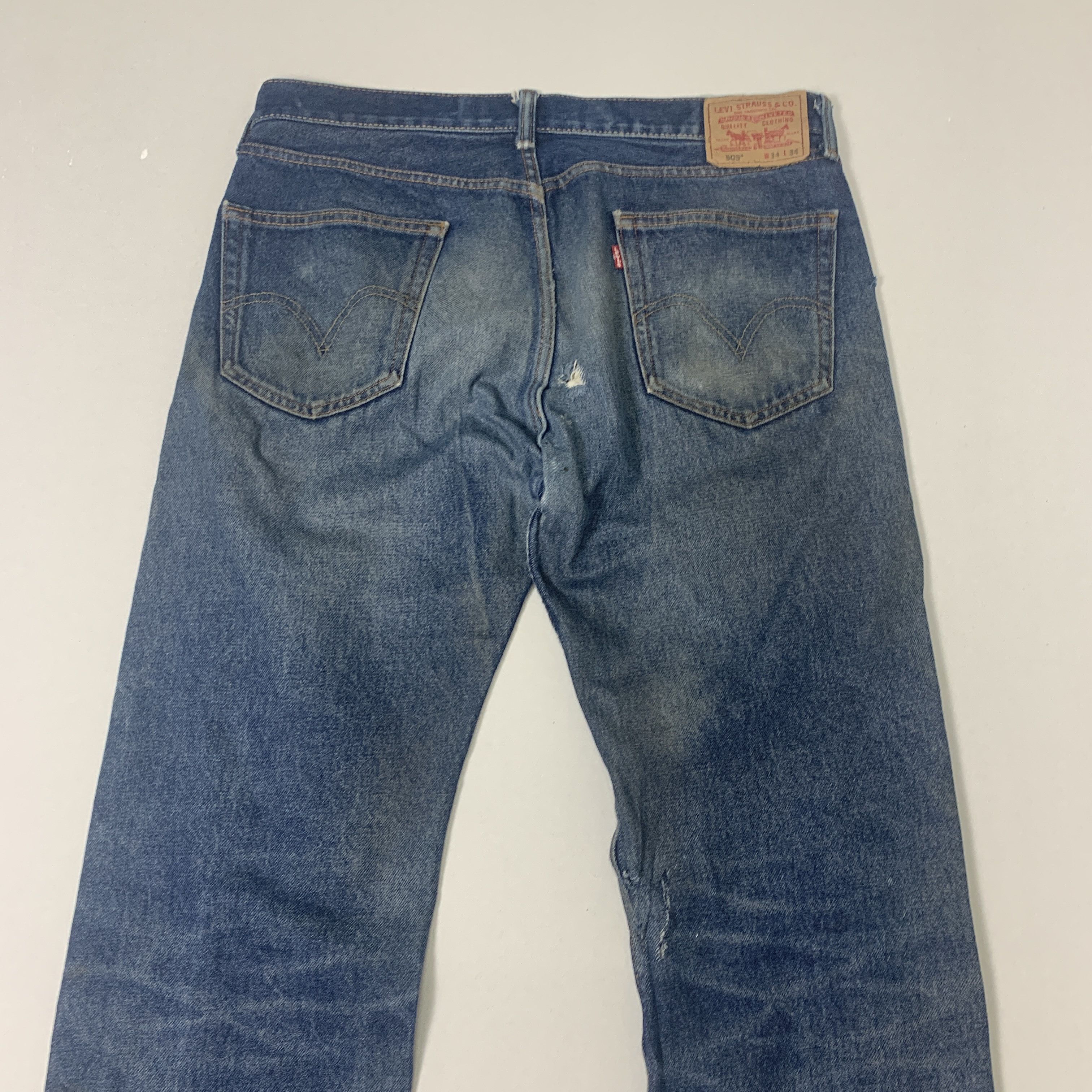 Levi's Vintage LEVI'S 505 Distressed Faded Jeans P0025 Size US 36 / EU 52 - 23 Thumbnail