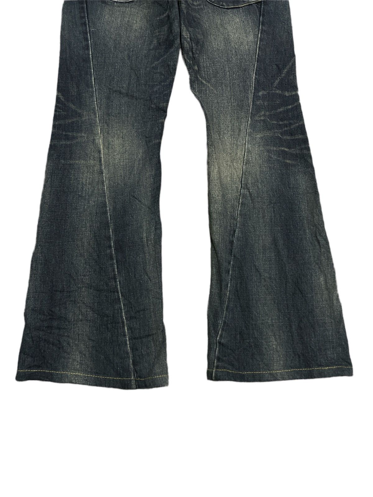Japanese Brand FLARED💥LEE DISTRESSED DENIM TWIST PANT Size US 30 / EU 46 - 5 Thumbnail