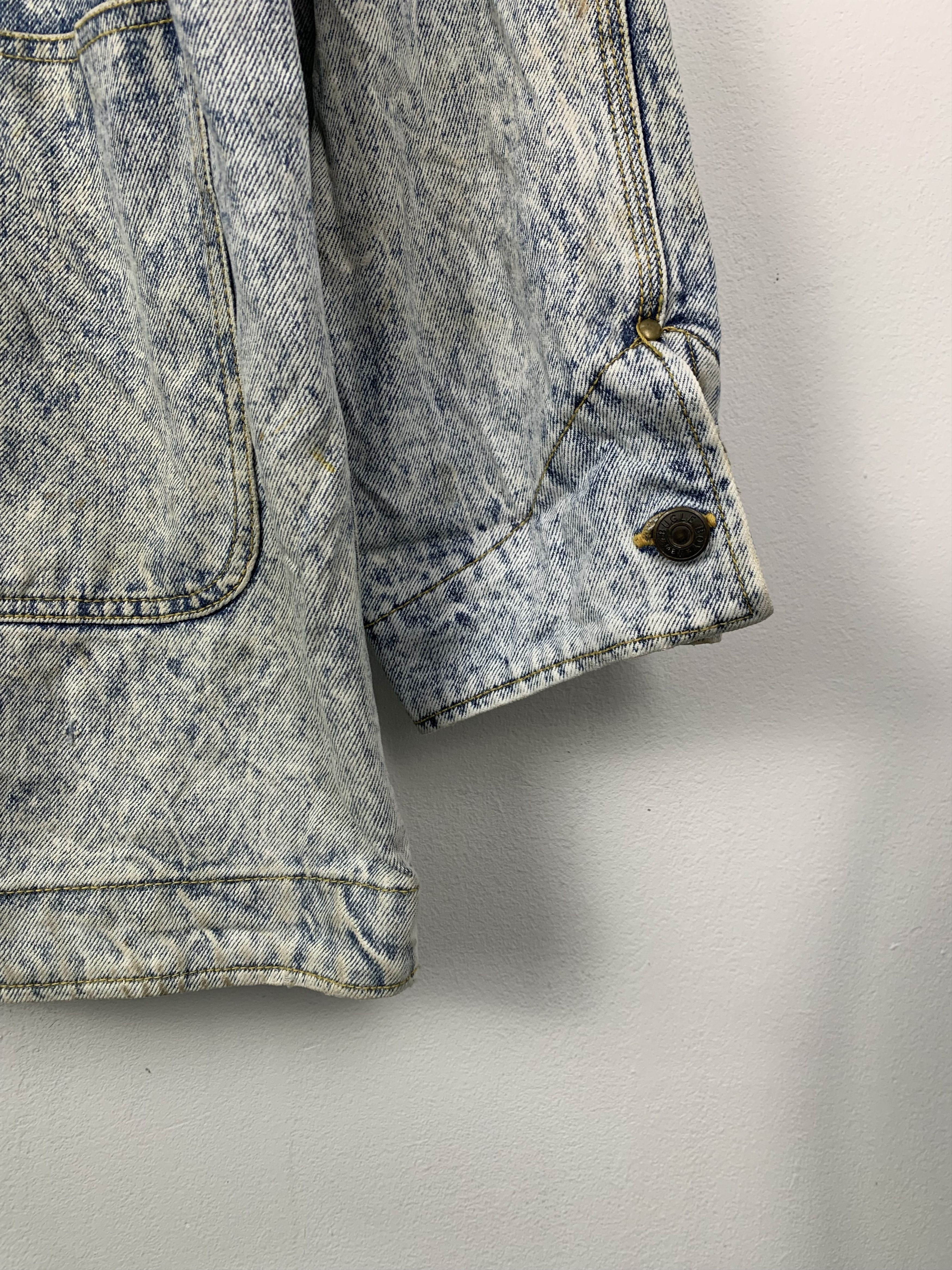 Bugle Boy Vintage BUGLE BOY Distressed Acid Wash Denim Jacket J0625 Size US L / EU 52-54 / 3 - 3 Thumbnail