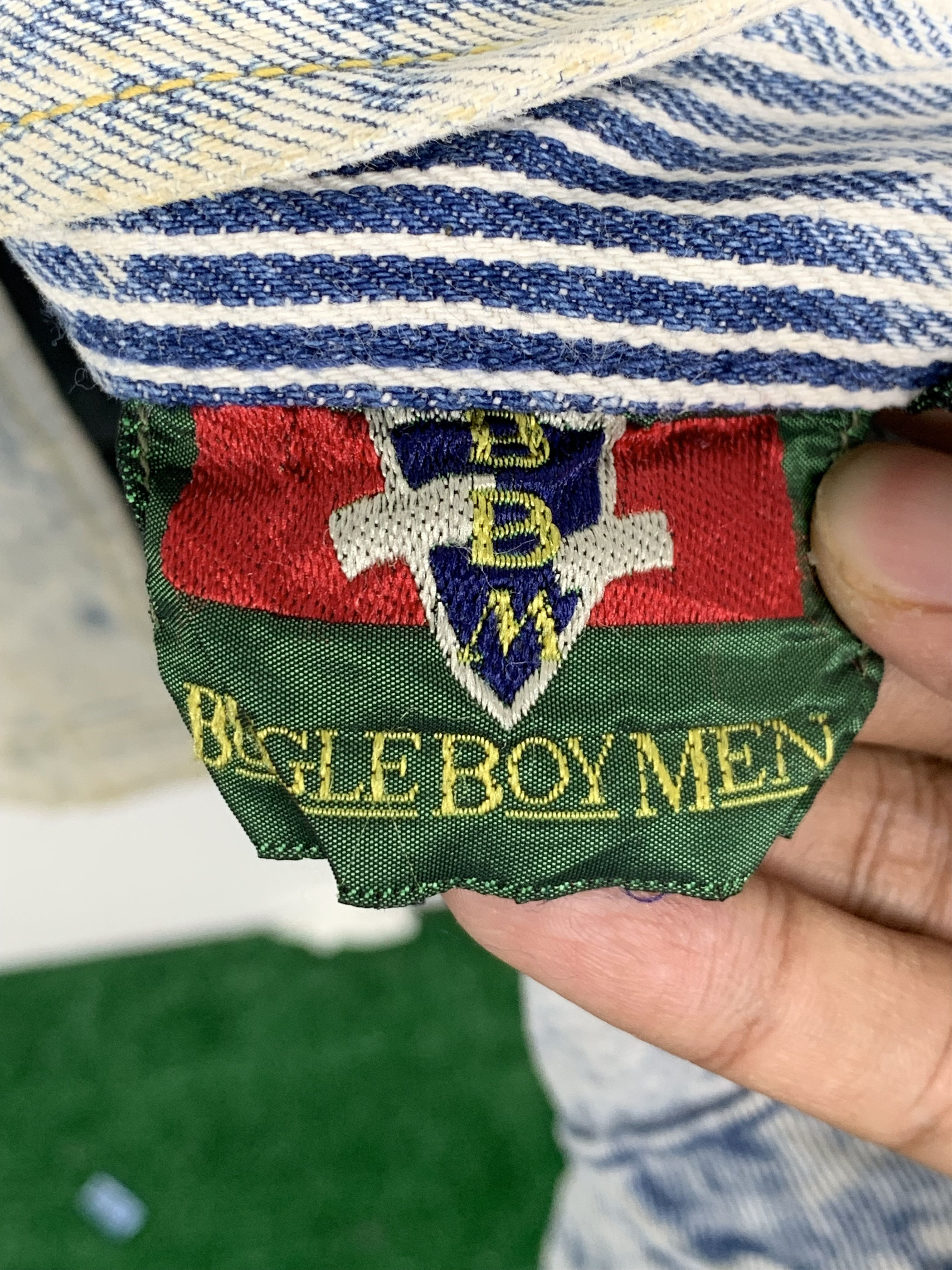 Bugle Boy Vintage BUGLE BOY Distressed Acid Wash Denim Jacket J0625 Size US L / EU 52-54 / 3 - 10 Thumbnail