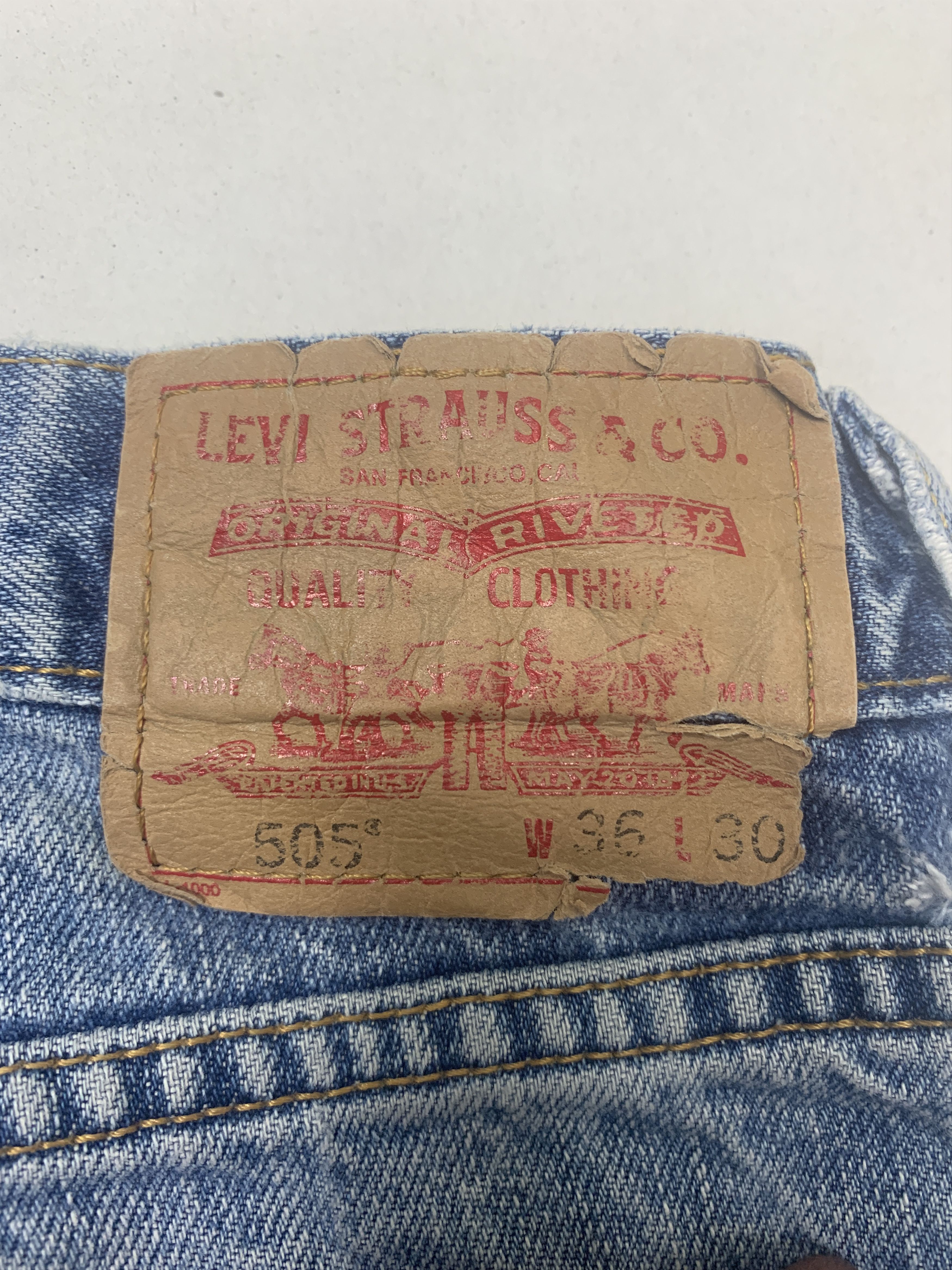 Levi's × Vintage Vintage LEVI'S 505 Distressed Faded Straight Cut Mid Wash Size US 34 / EU 50 - 18 Thumbnail