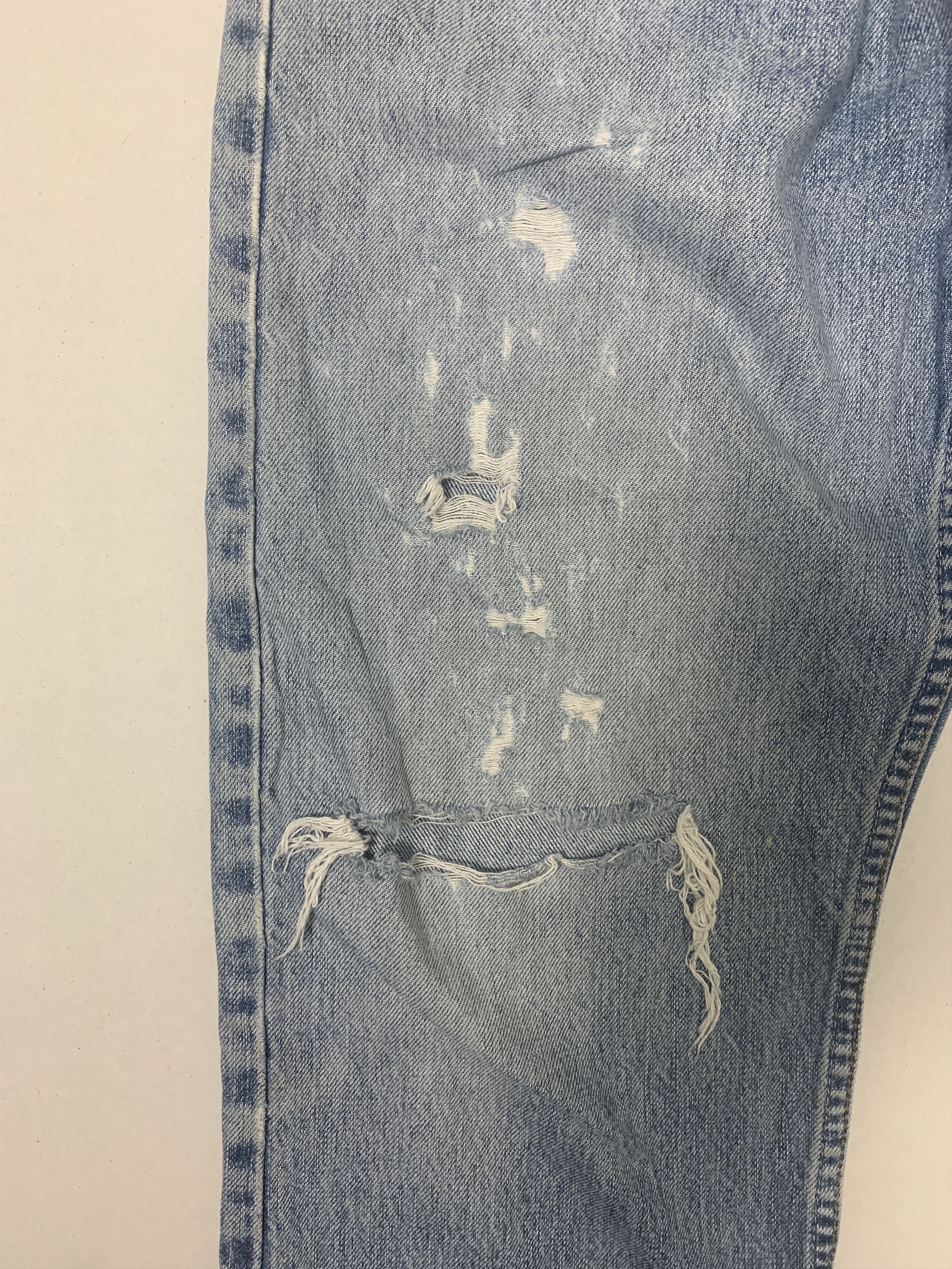 Levi's × Vintage Vintage LEVI'S 505 Distressed Faded Straight Cut Mid Wash Size US 34 / EU 50 - 7 Thumbnail