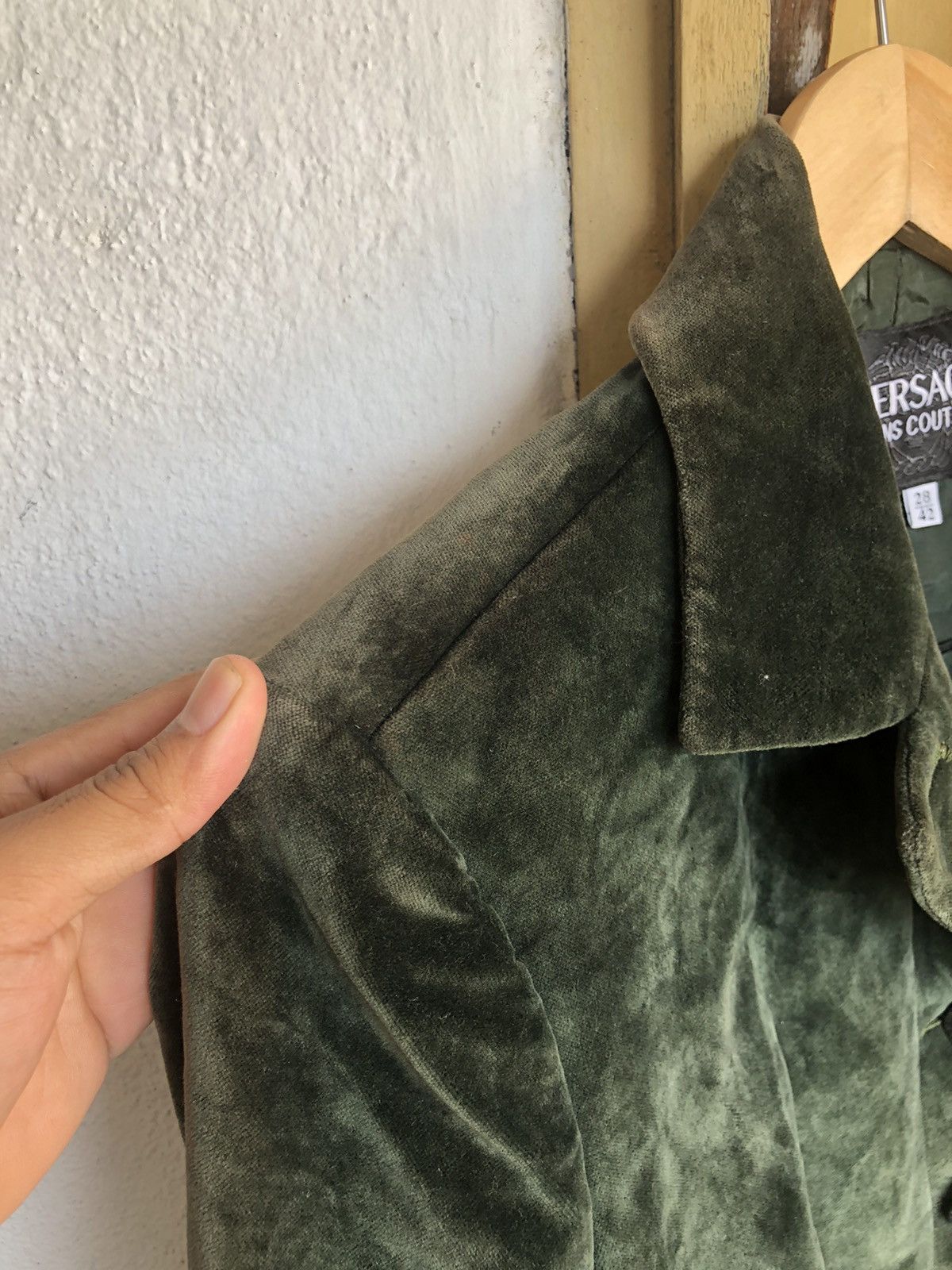 Versace Nice❗️Versace Jeans Couture Velvet Blazer Jacket Size M / US 6-8 / IT 42-44 - 9 Thumbnail