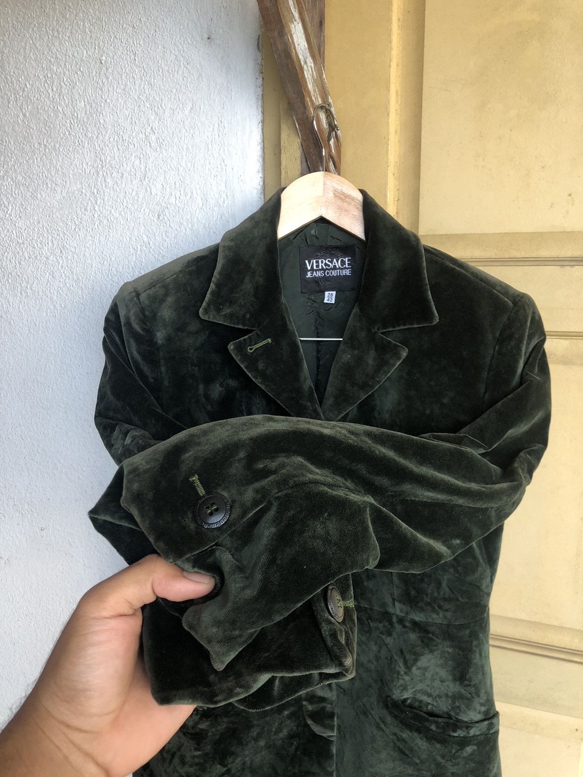 Versace Nice❗️Versace Jeans Couture Velvet Blazer Jacket Size M / US 6-8 / IT 42-44 - 6 Thumbnail