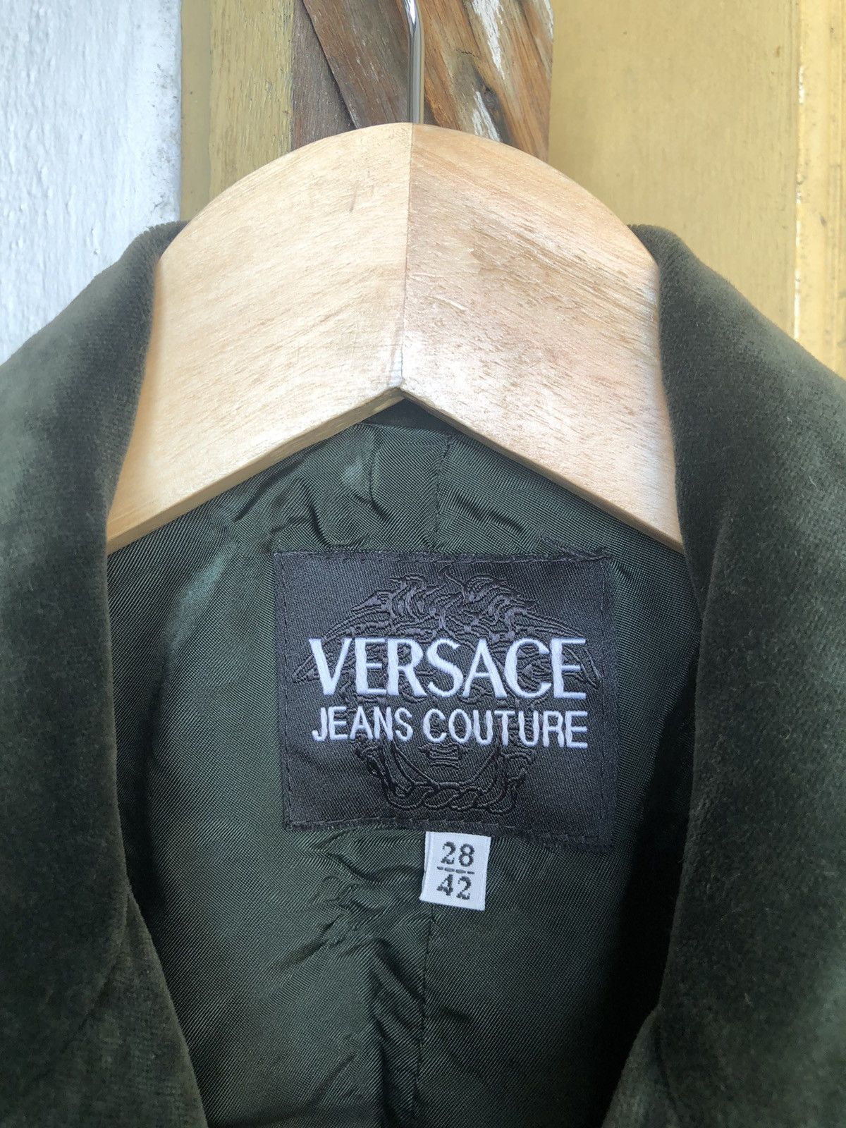 Versace Nice❗️Versace Jeans Couture Velvet Blazer Jacket Size M / US 6-8 / IT 42-44 - 13 Thumbnail