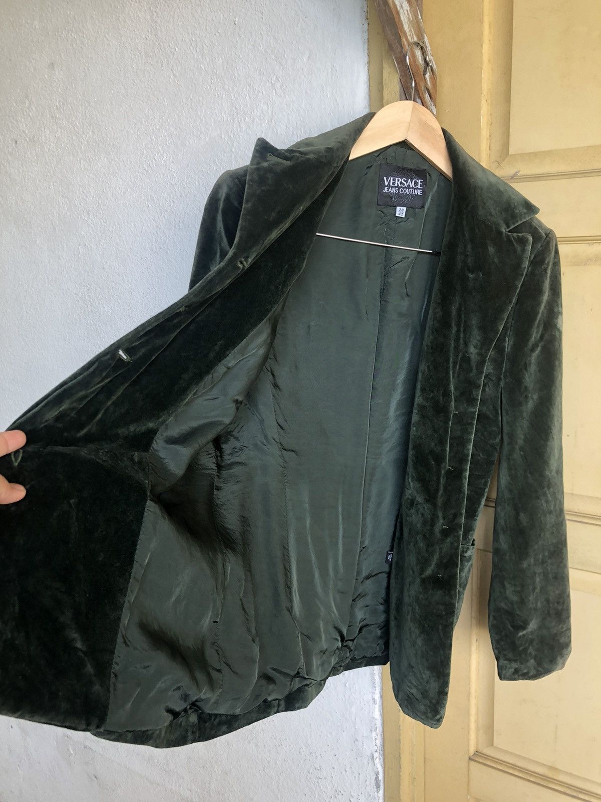 Versace Nice❗️Versace Jeans Couture Velvet Blazer Jacket Size M / US 6-8 / IT 42-44 - 16 Thumbnail