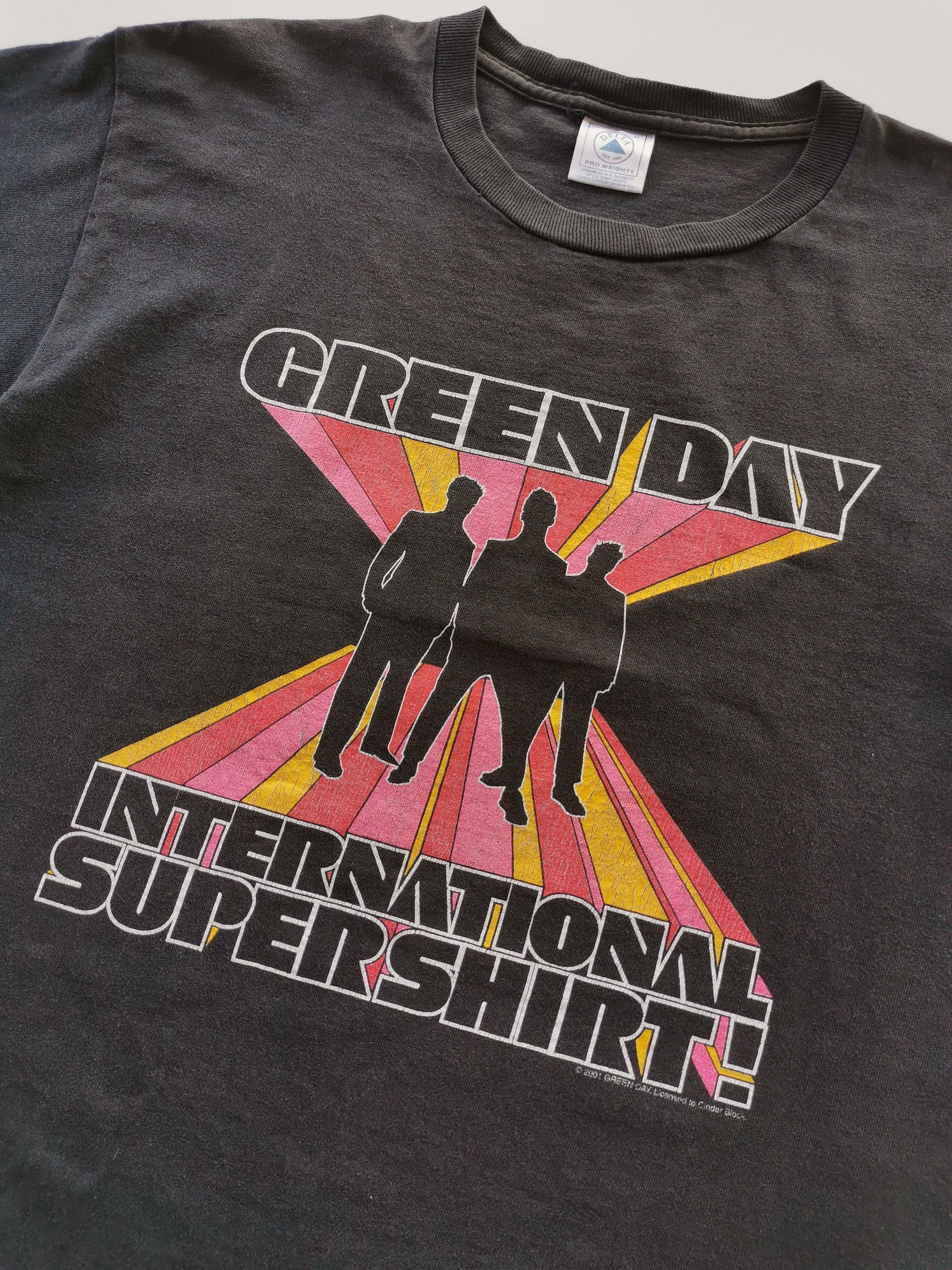 2001 Vintage Green Day International Supershirt Band Shirt