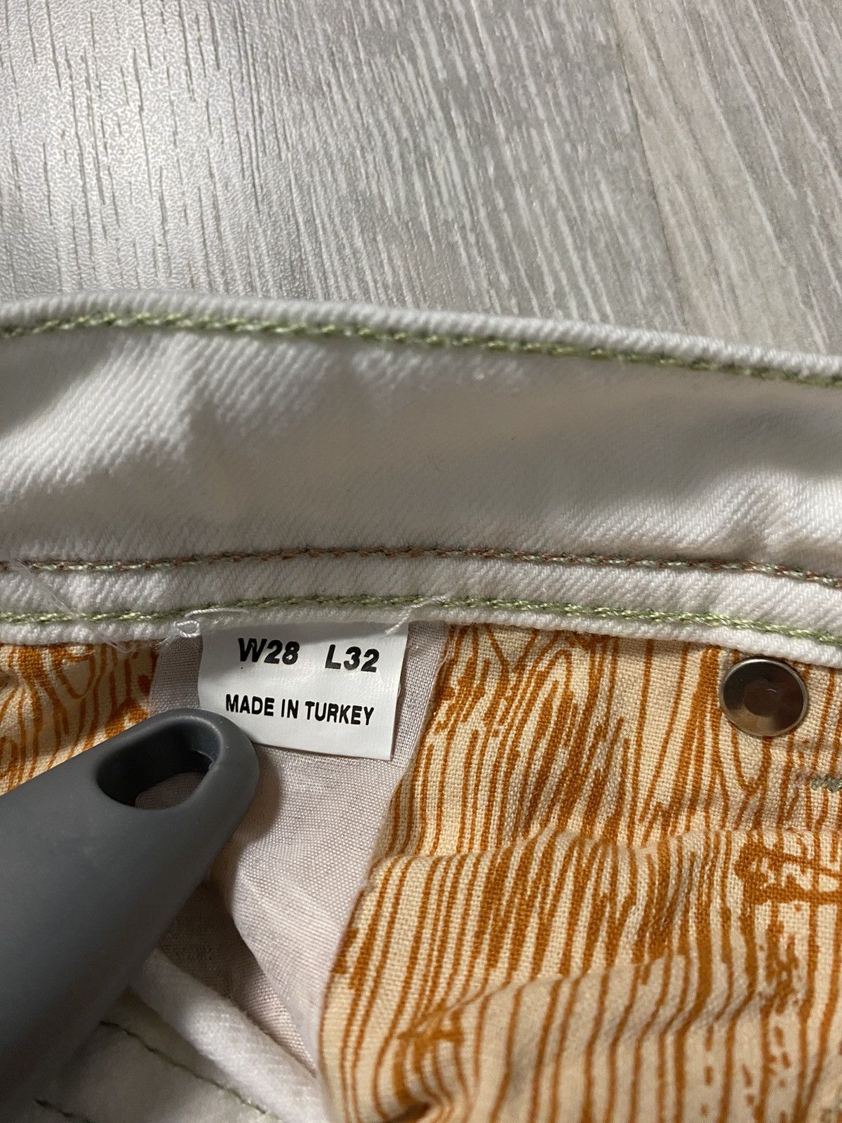 Evisu Evisu x Puma vintage white jeans blue seagulls Japan Size US 28 / EU 44 - 9 Thumbnail