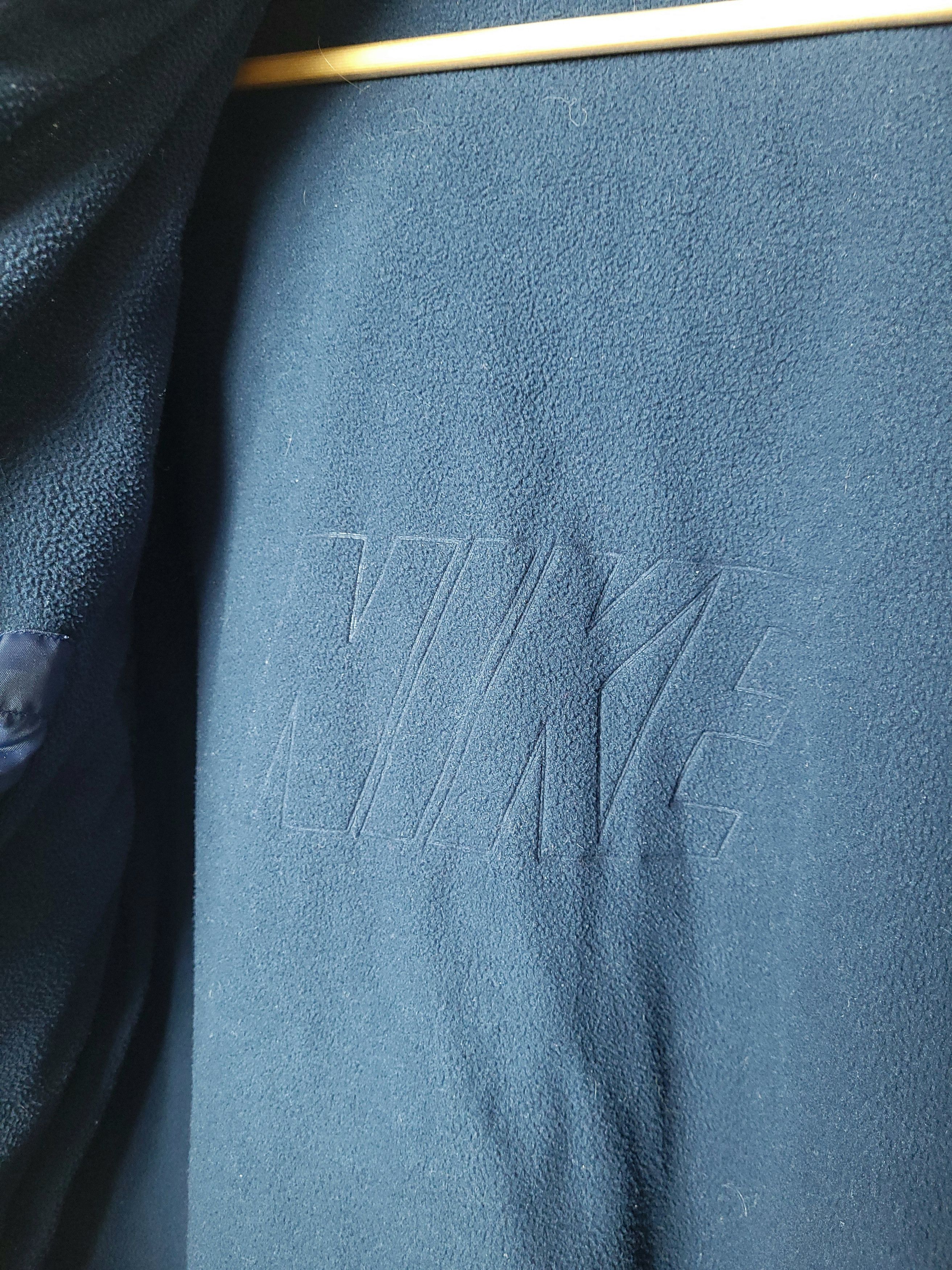 Nike Nike vintage y2k silver tag 2000 big swoosh jacket Size US L / EU 52-54 / 3 - 10 Thumbnail