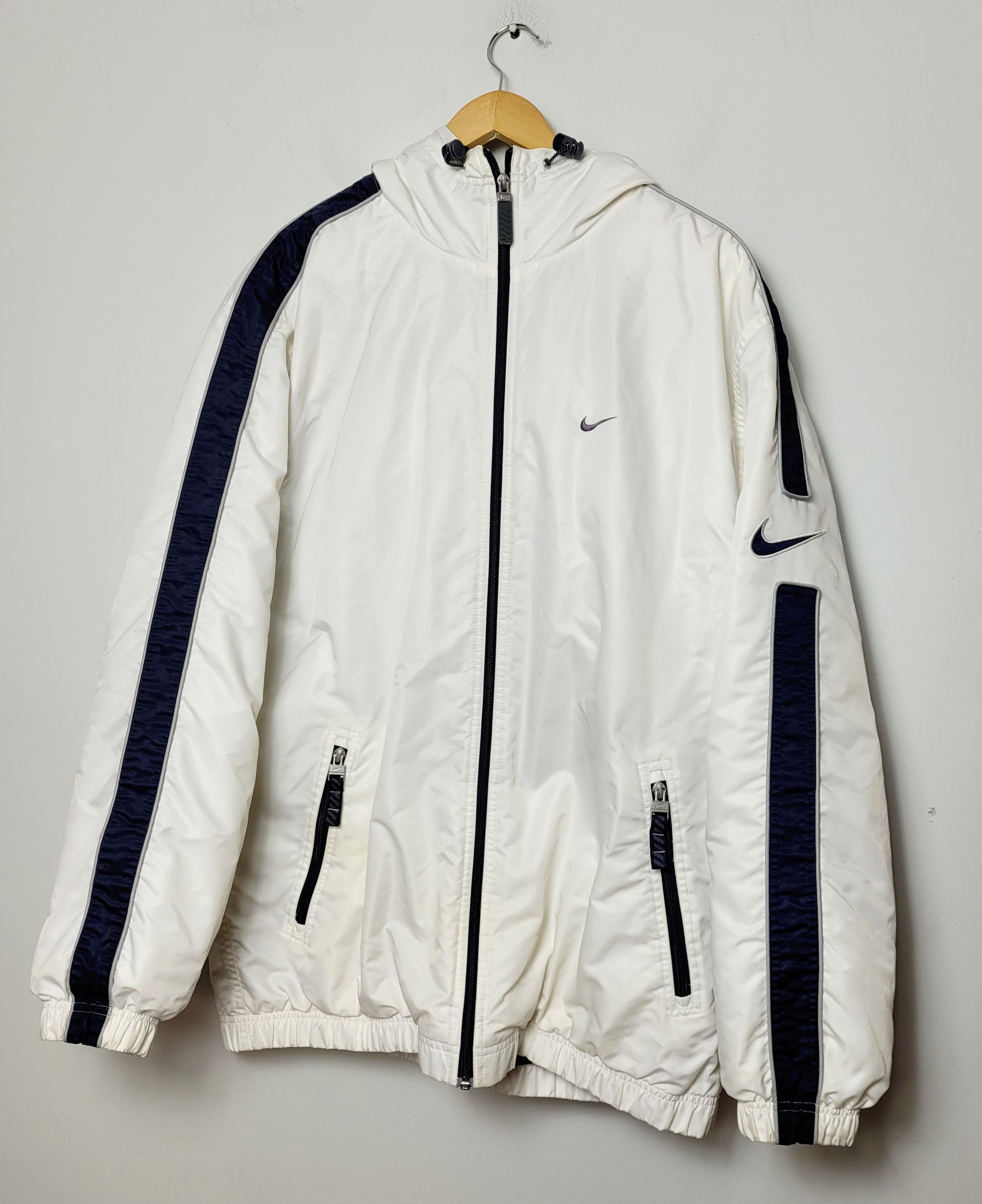 Nike Nike vintage y2k silver tag 2000 big swoosh jacket Size US L / EU 52-54 / 3 - 2 Thumbnail