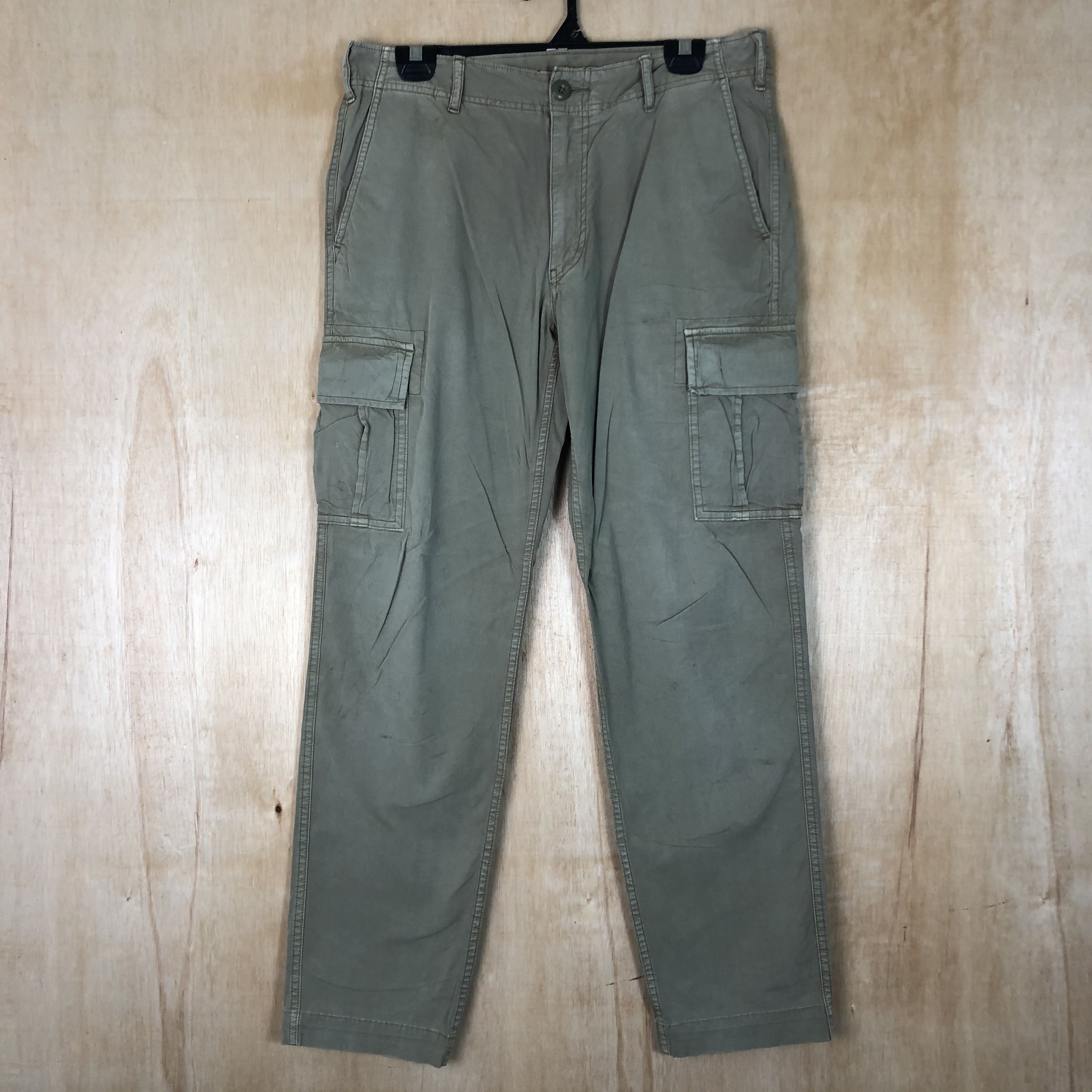 image of Uniqlo Grey Japan Vintage Multipocket Cargo Pants C068, Men's (Size 31)