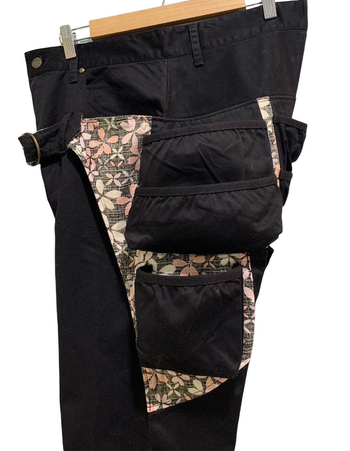 Japanese Brand Avant-garde Gemstone Multiple Pocket Pants Size US 32 / EU 48 - 10 Thumbnail