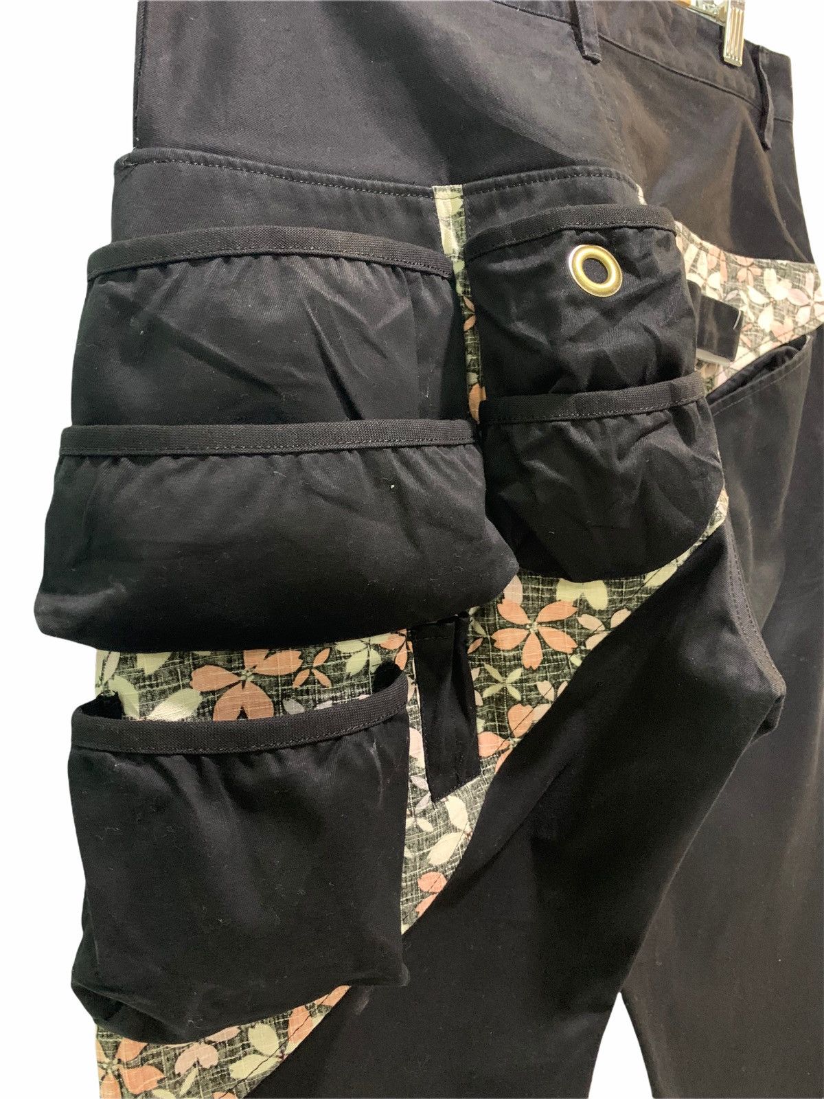 Japanese Brand Avant-garde Gemstone Multiple Pocket Pants Size US 32 / EU 48 - 4 Thumbnail