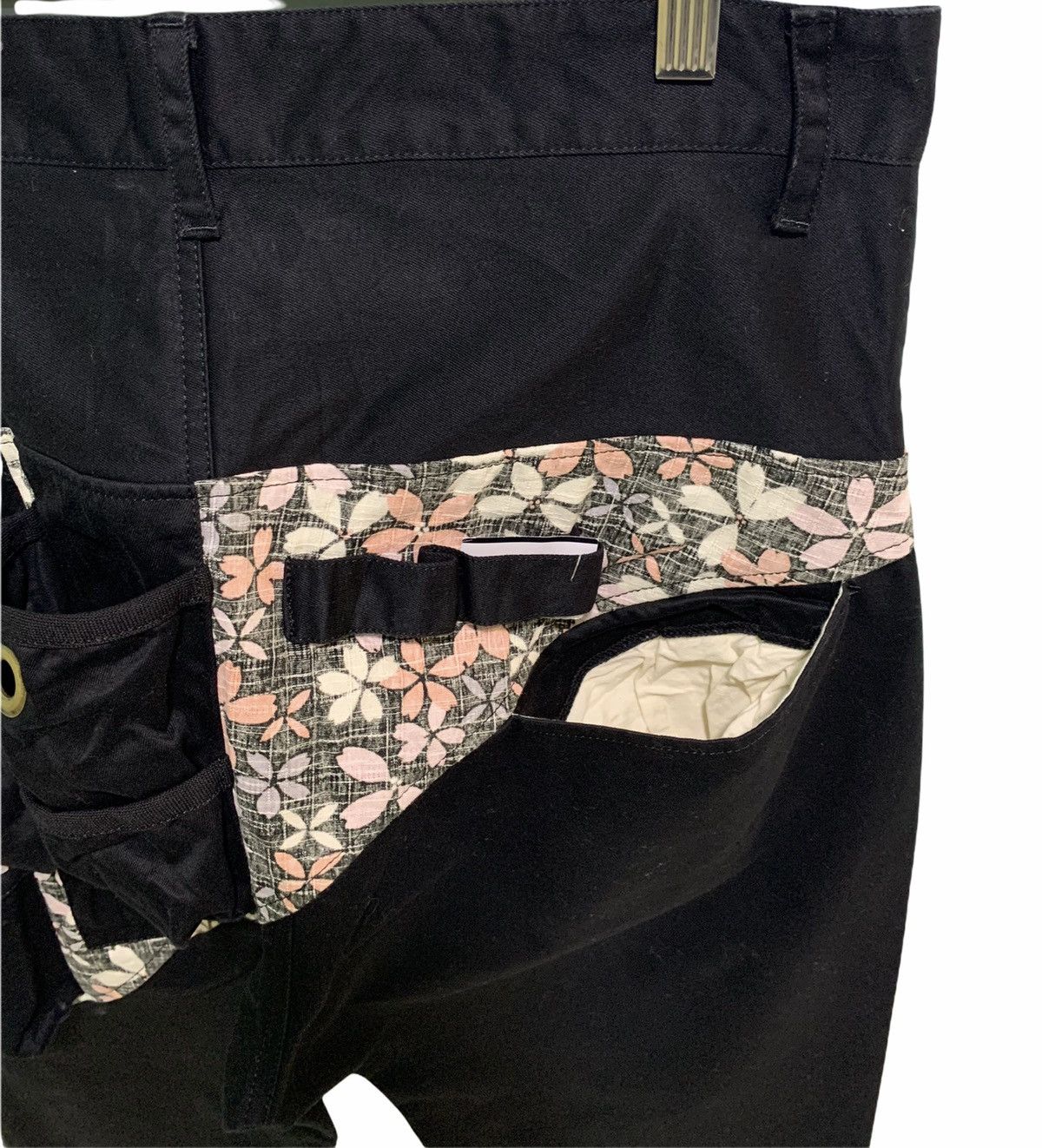Japanese Brand Avant-garde Gemstone Multiple Pocket Pants Size US 32 / EU 48 - 6 Thumbnail