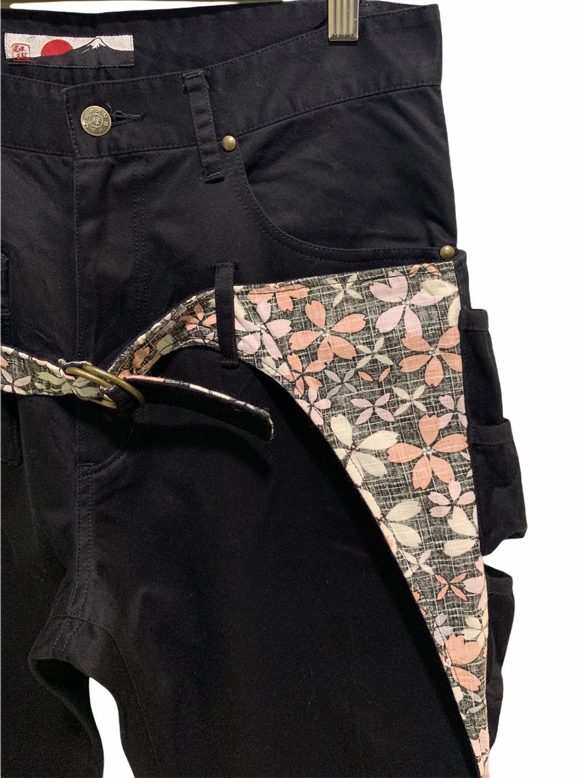 Japanese Brand Avant-garde Gemstone Multiple Pocket Pants Size US 32 / EU 48 - 18 Thumbnail