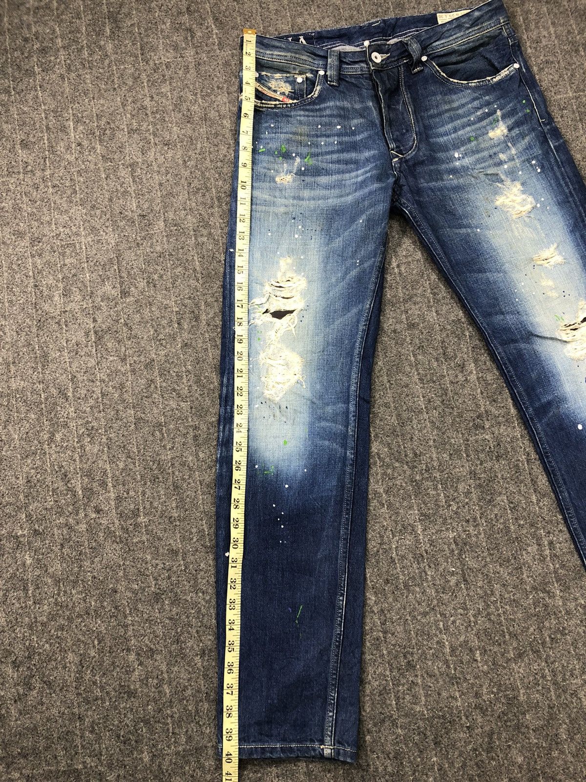 Diesel Vintage Diesel Larkee T DNA Dirty New Age Made in Italy Size US 30 / EU 46 - 14 Thumbnail