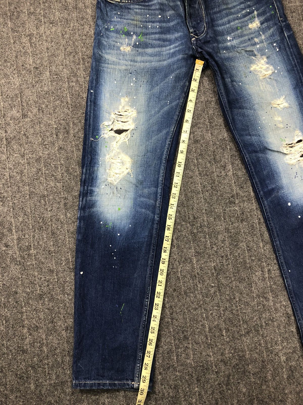 Diesel Vintage Diesel Larkee T DNA Dirty New Age Made in Italy Size US 30 / EU 46 - 15 Thumbnail