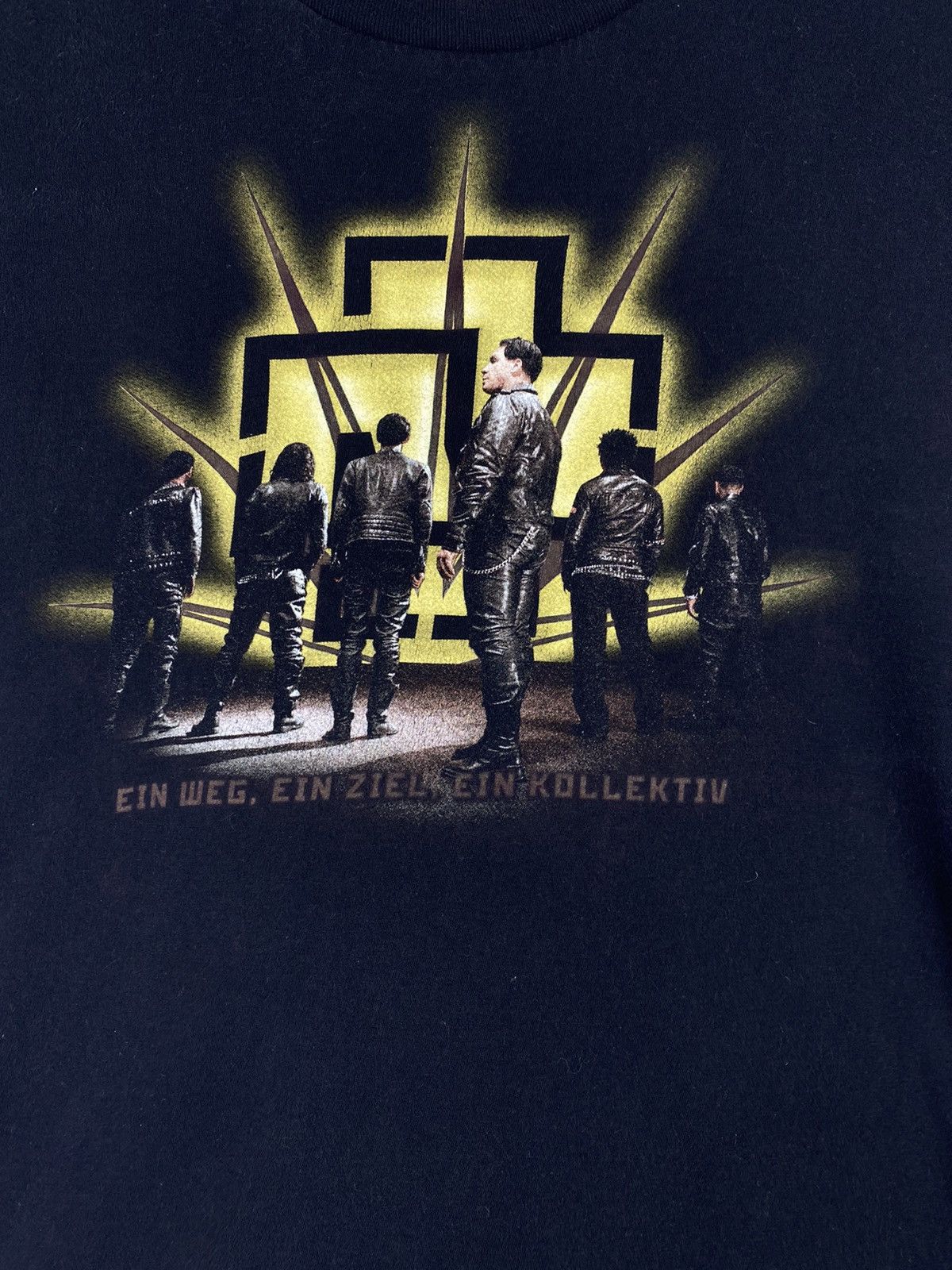 SHOOT 🔥 Vintage 2000s Rammstein Metal Tee T Shirt