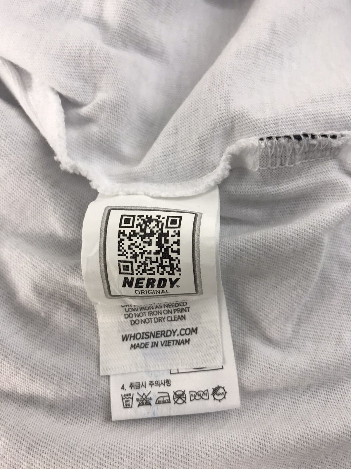 Japanese Brand Nerdy Worldwide Spell Out Tee Fits Size L XL Size US L / EU 52-54 / 3 - 6 Thumbnail