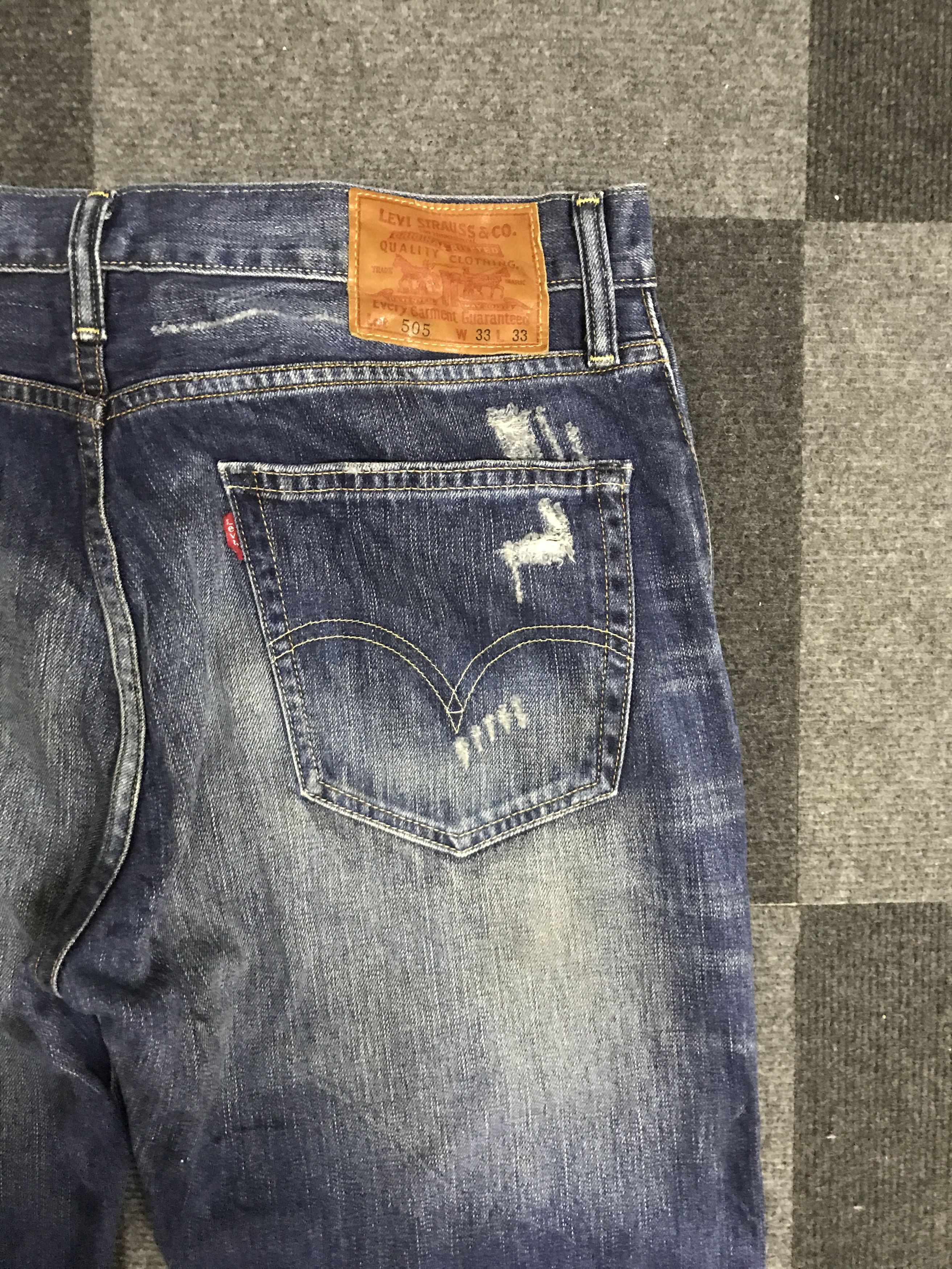 Levi's × Vintage VLEV124-Vtg Levis 505 Custom Distressed Jeans Size US 34 / EU 50 - 15 Thumbnail