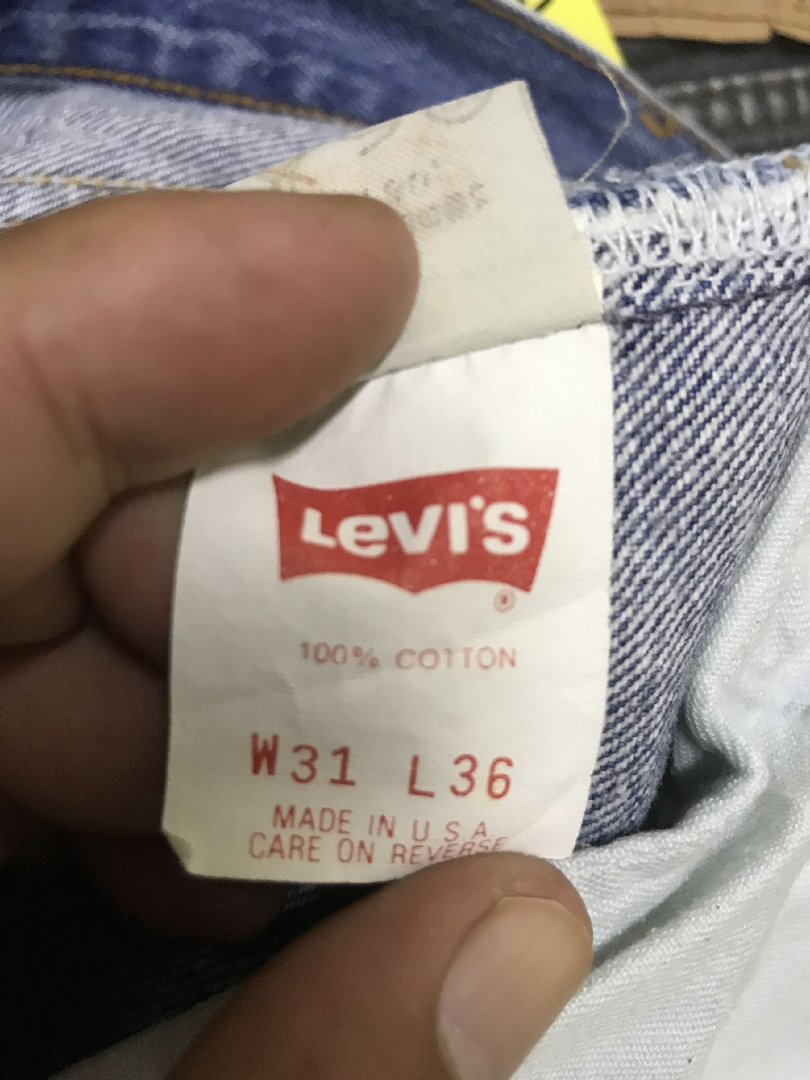 Levi's VLEV133-Vtg Levis 501xx Medium Wash Jeans Size US 29 - 19 Thumbnail