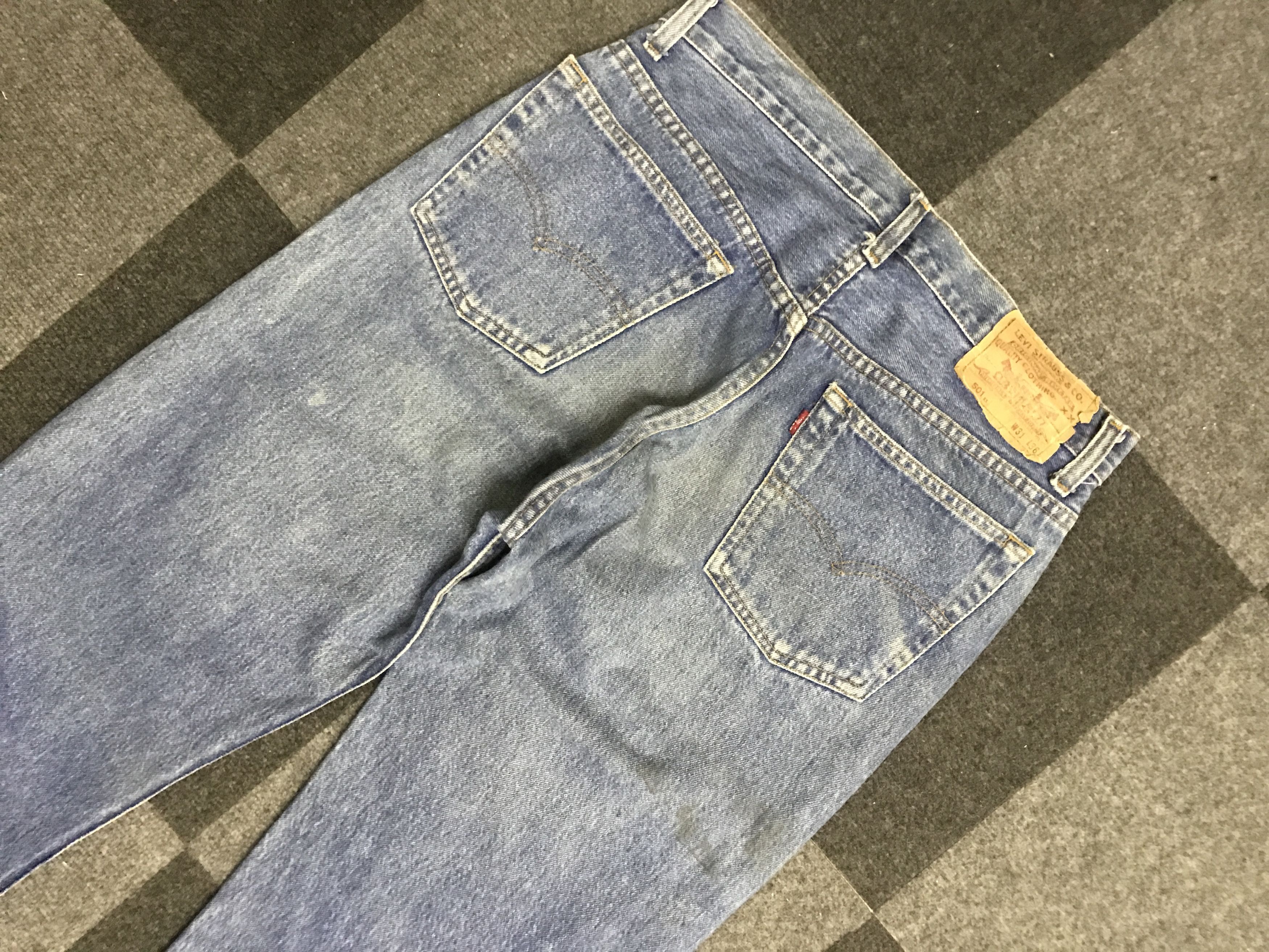 Levi's VLEV133-Vtg Levis 501xx Medium Wash Jeans Size US 29 - 12 Thumbnail