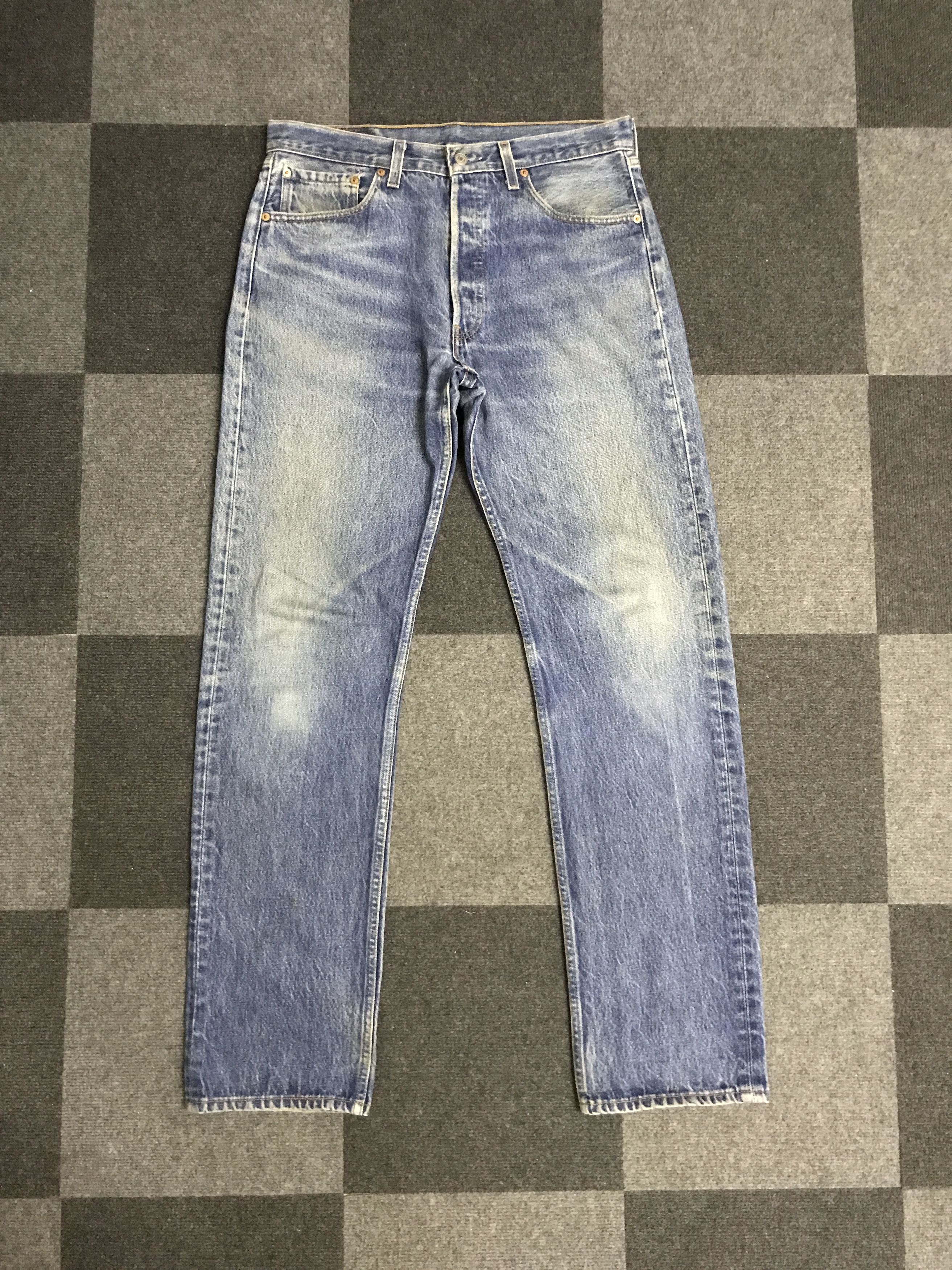 image of Vl150- Vintage Levis 501 Medium Wash Jeans, Men's (Size 33)