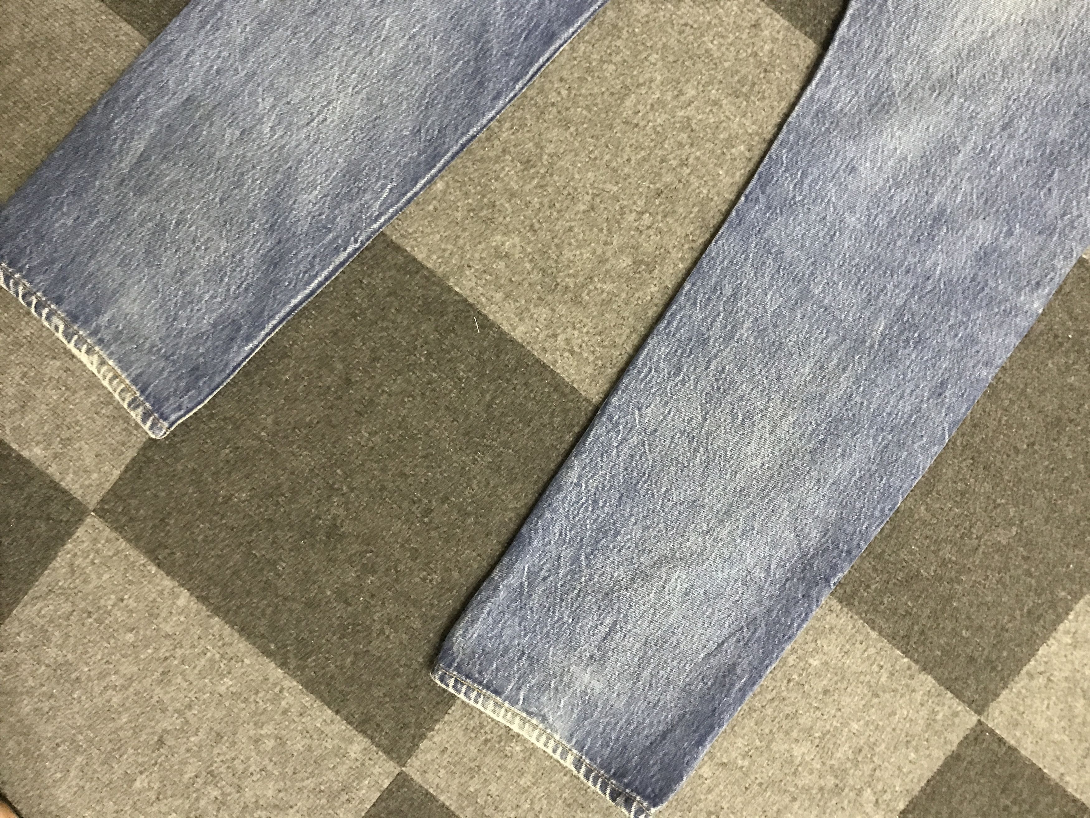 Levi's VL150- Vintage Levis 501 Medium wash Jeans Size US 33 - 11 Thumbnail