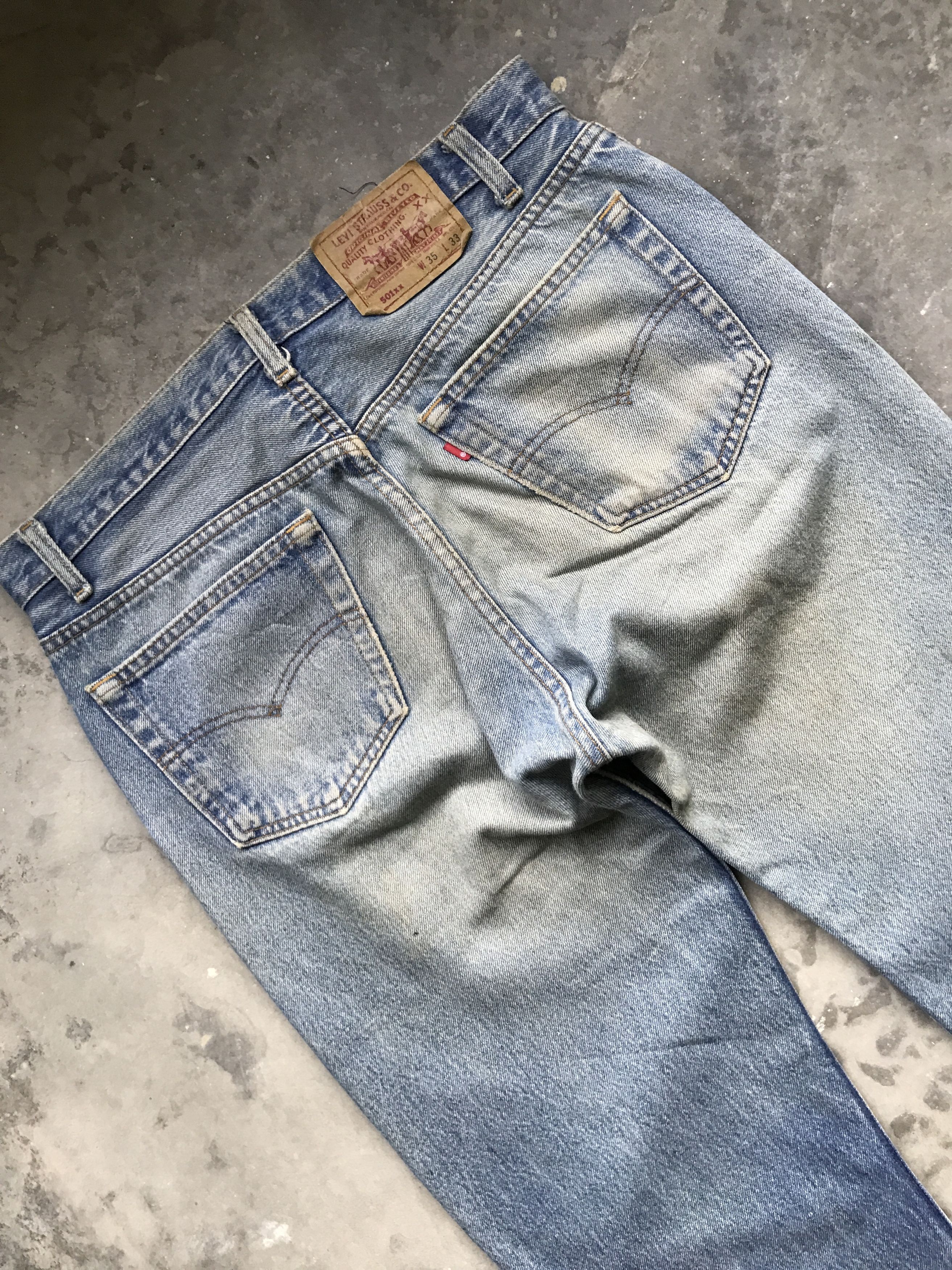 Levi's VLEV45 - Vintage 90s Levis 501xx Dirty Faded Jeans Size US 33 - 12 Thumbnail