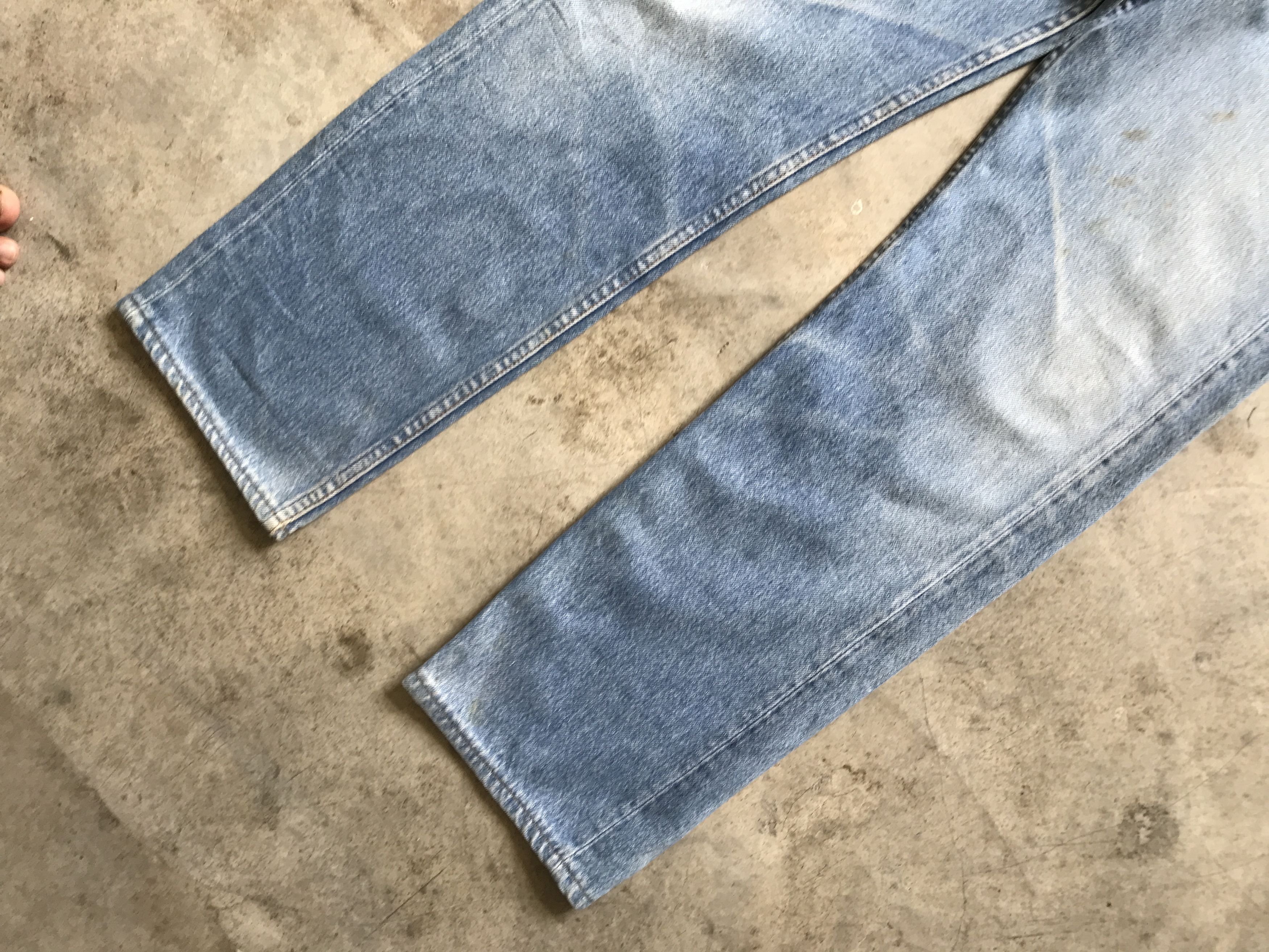 Levi's VLEV67 - Vintage Levis 501xx Light Wash Jeans Size US 28 / EU 44 - 3 Thumbnail