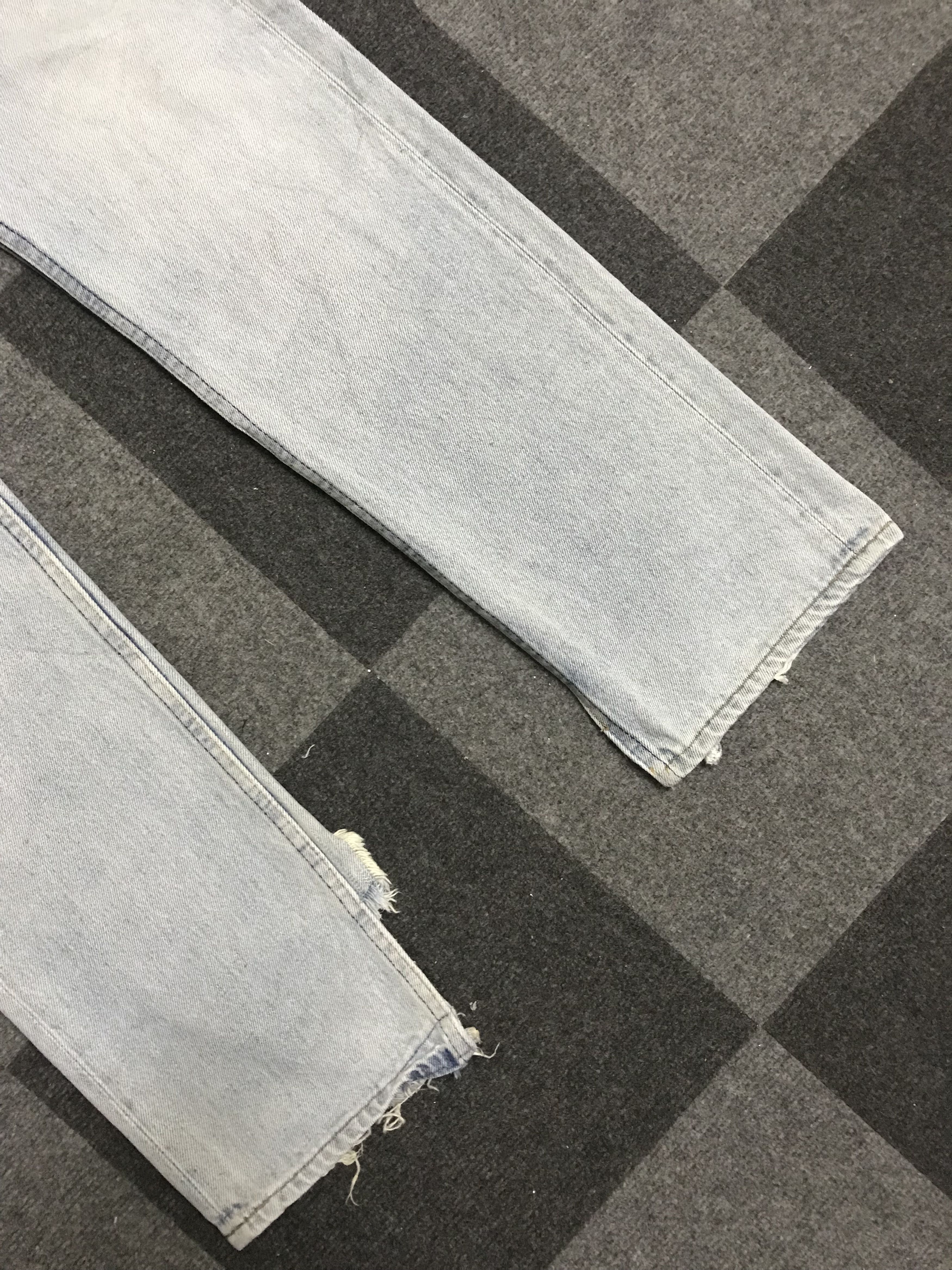 Levi's VLEV121-Vtg Levis 501 Distressed Light Wash Jeans Size US 28 / EU 44 - 4 Thumbnail