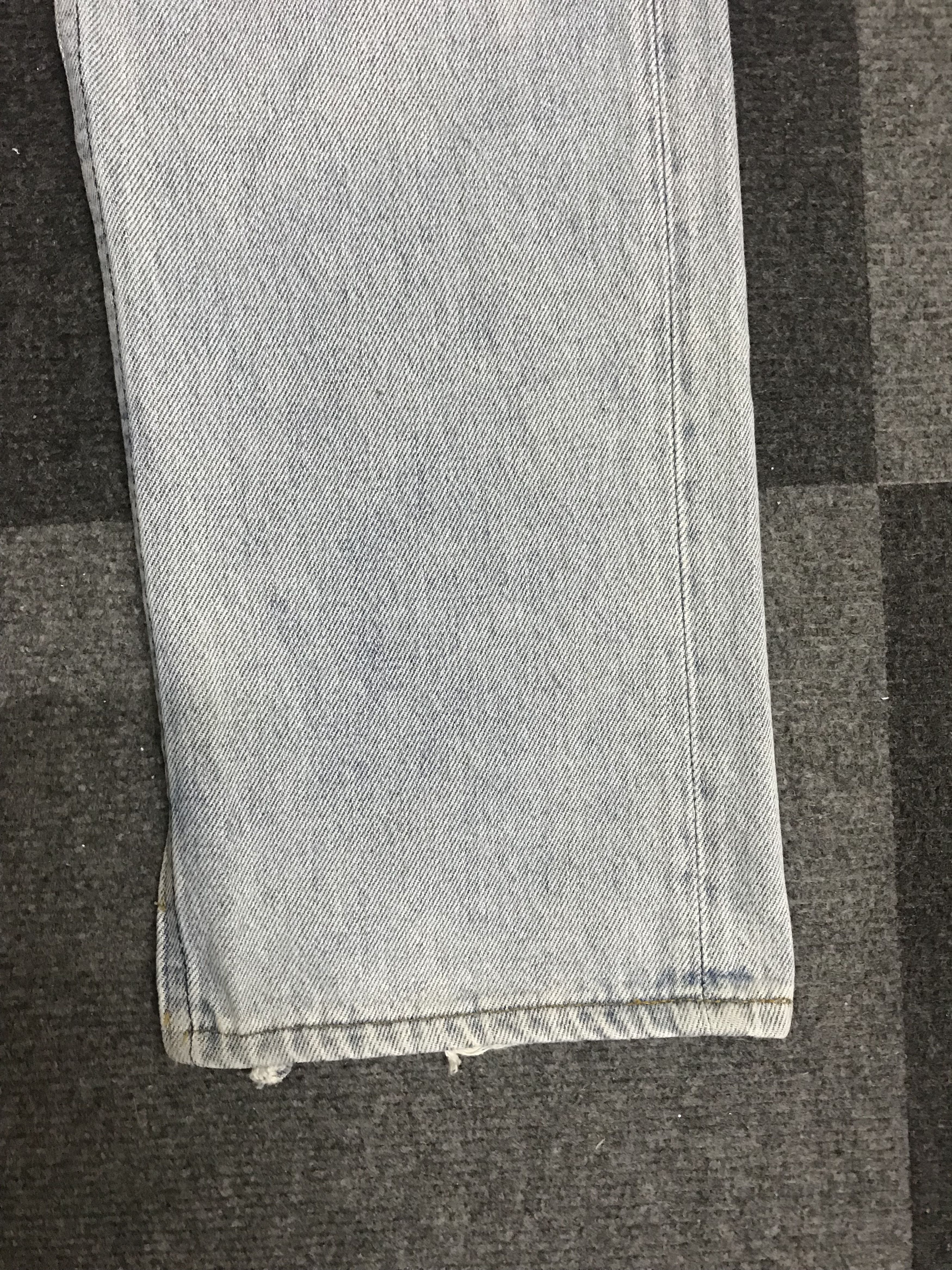Levi's VLEV121-Vtg Levis 501 Distressed Light Wash Jeans Size US 28 / EU 44 - 6 Thumbnail