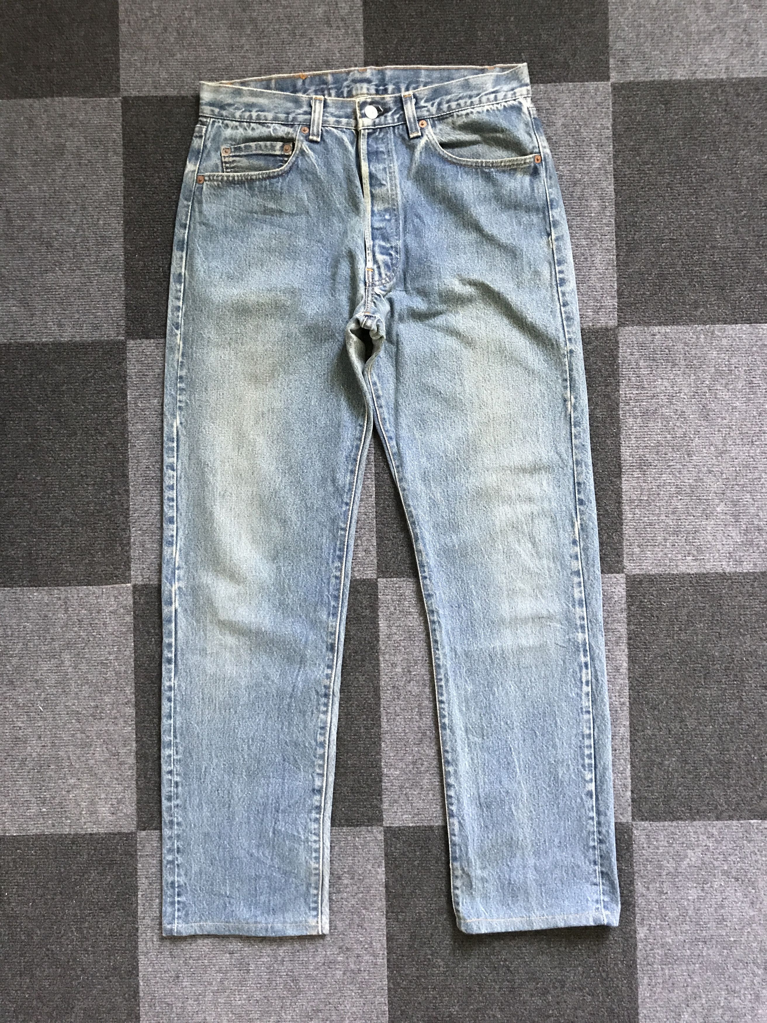 image of Vlev79 - Vintage Levis 501 Medium Wash Jeans, Men's (Size 31)