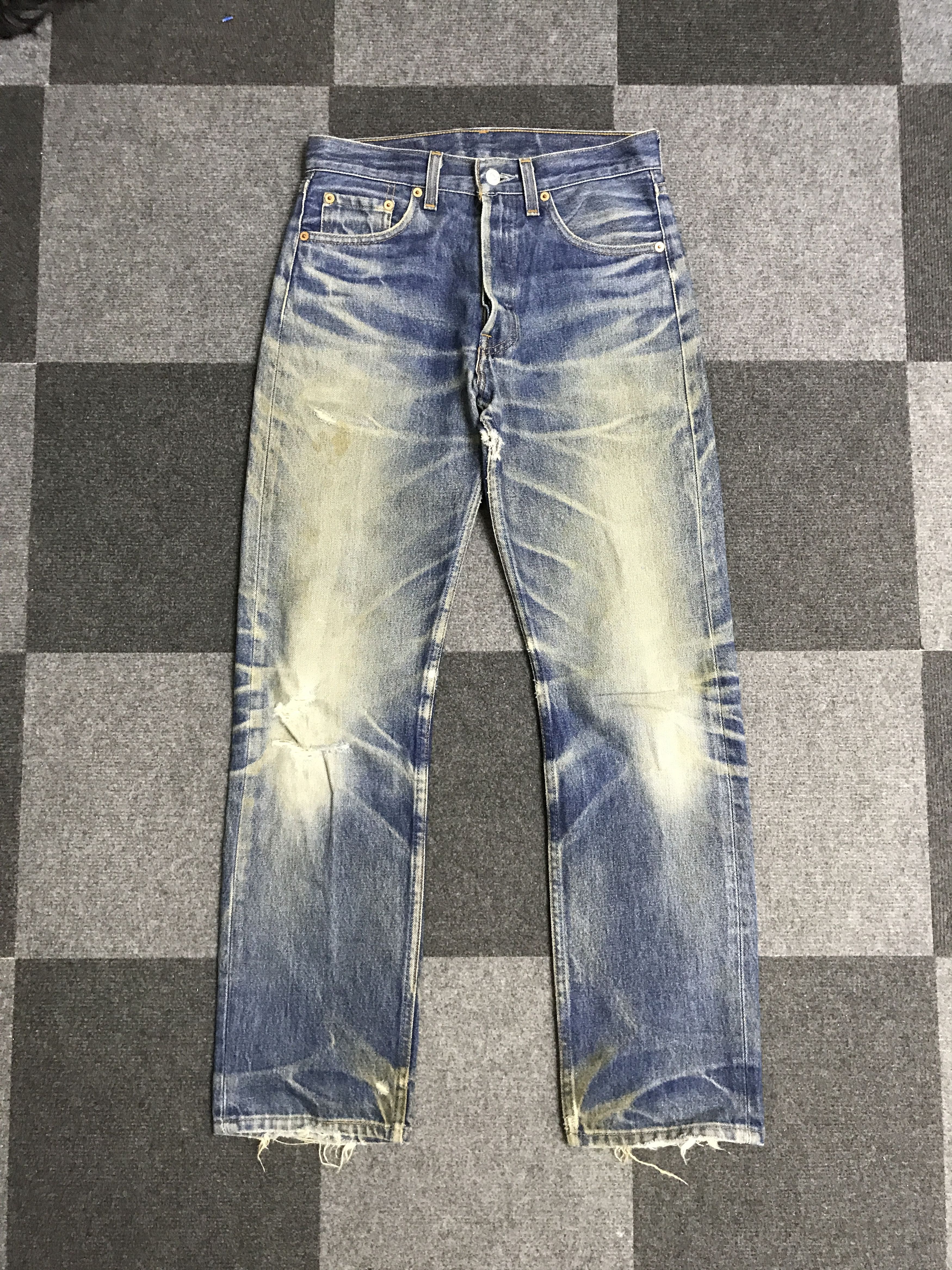 Levi's VL158-Vintage Levis 501 Dirty Distressed Jeans Size US 28 / EU 44 - 1 Thumbnail