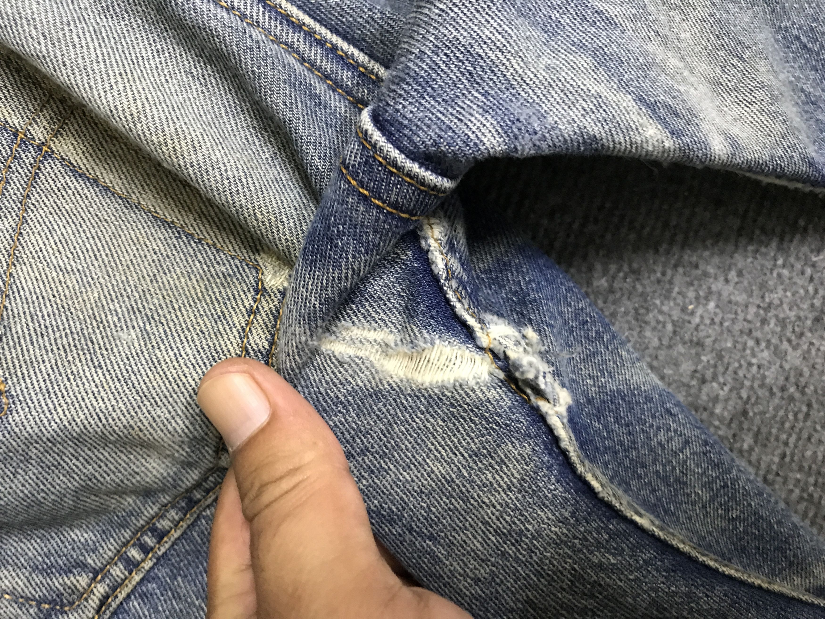 Levi's VL158-Vintage Levis 501 Dirty Distressed Jeans Size US 28 / EU 44 - 19 Thumbnail
